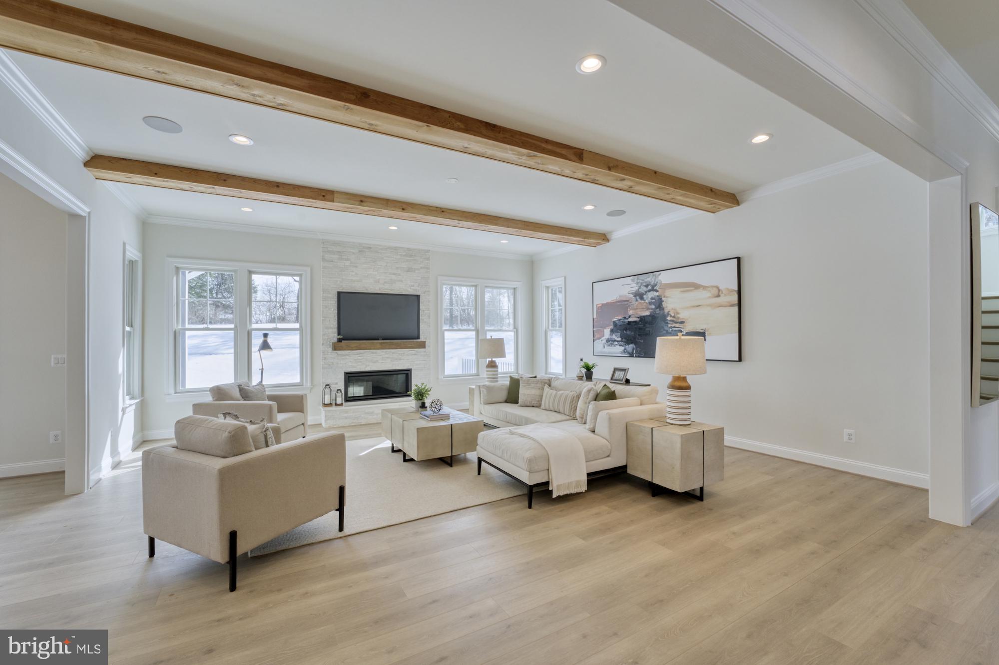 SPRING LAKE - Residential