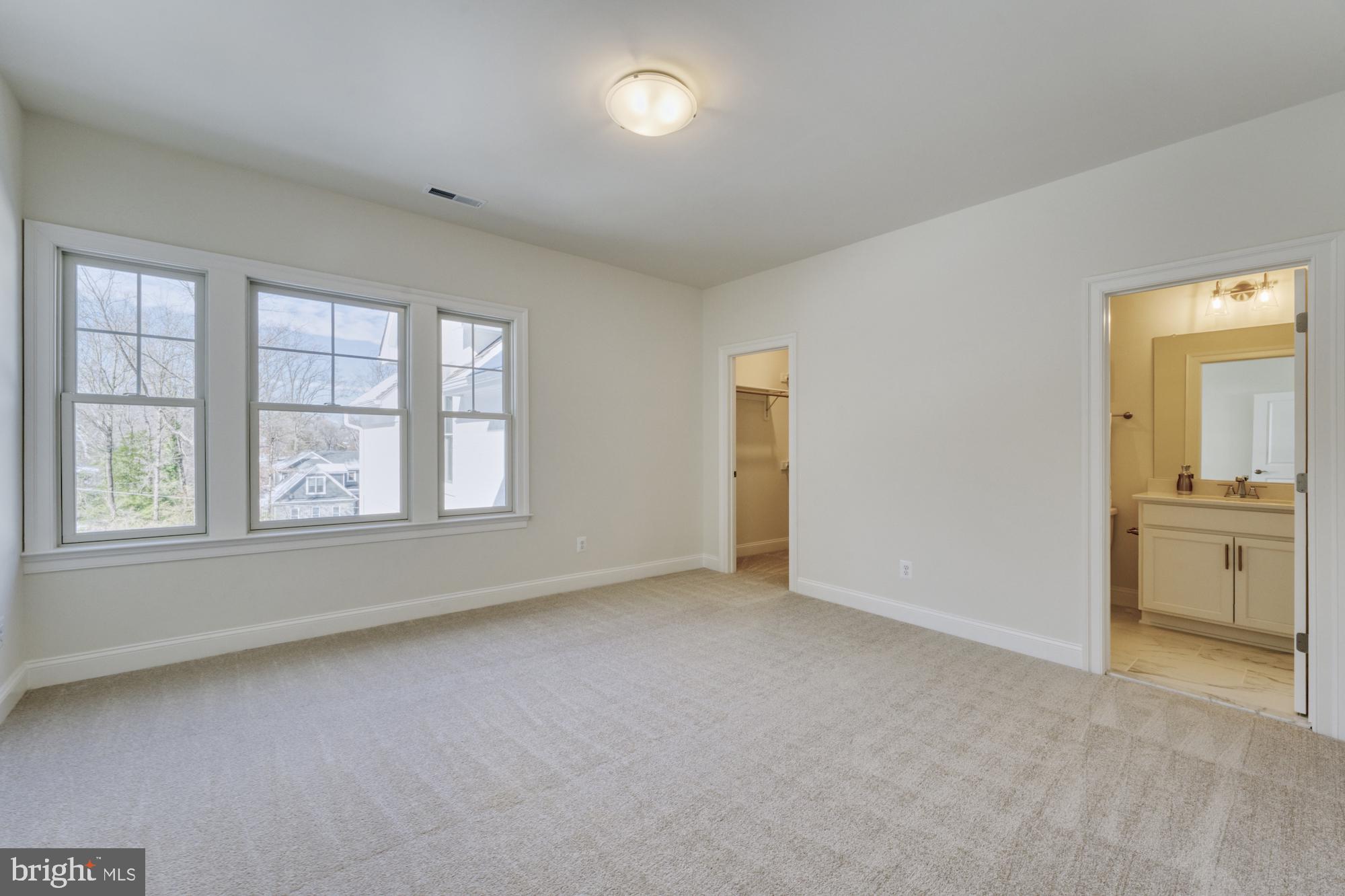 SPRING LAKE - Residential