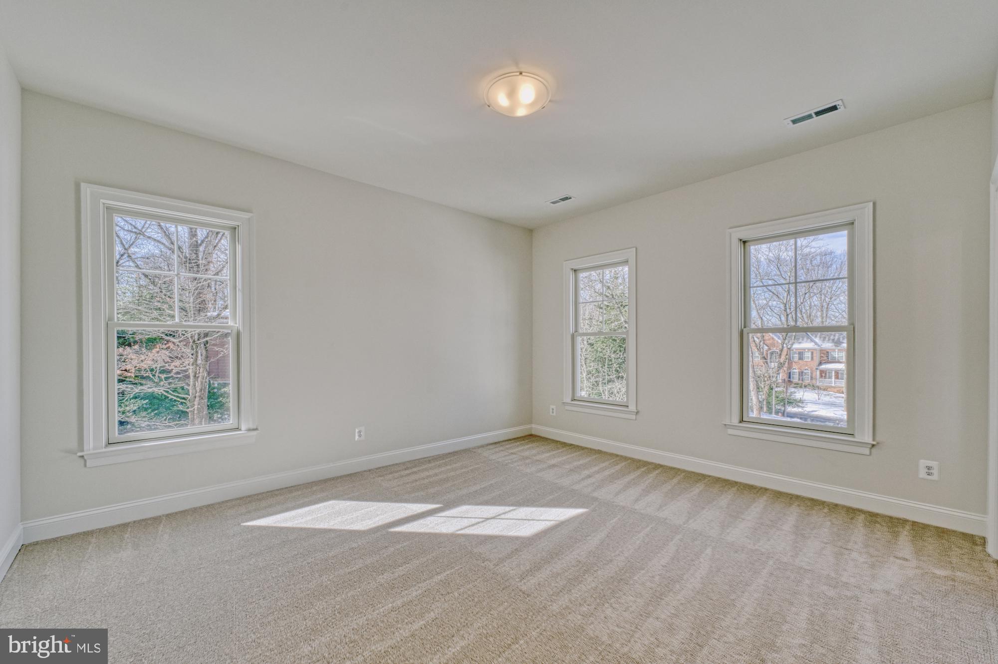 SPRING LAKE - Residential
