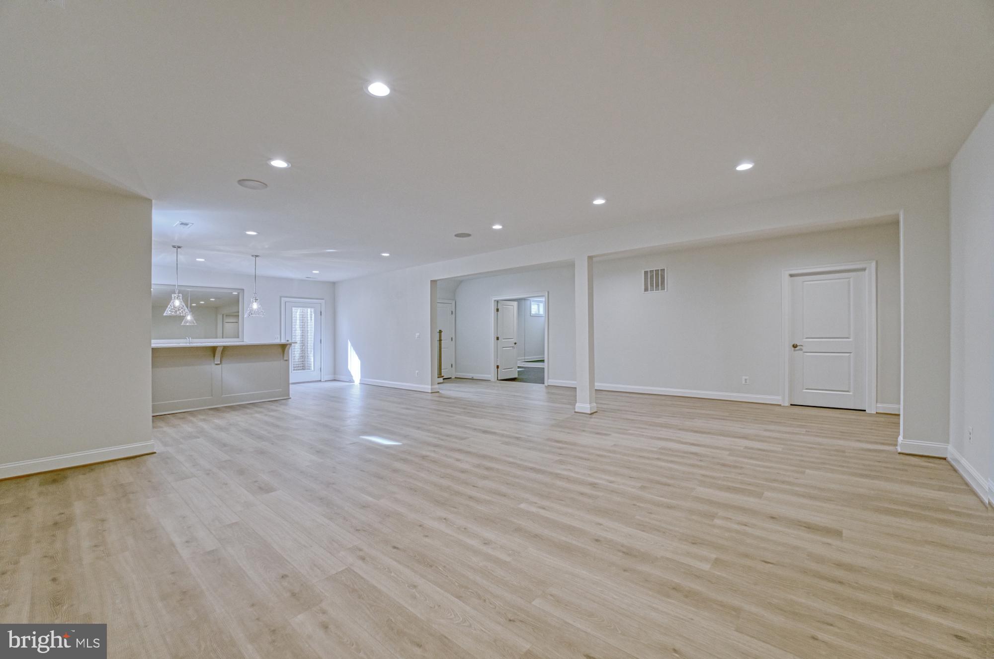 SPRING LAKE - Residential