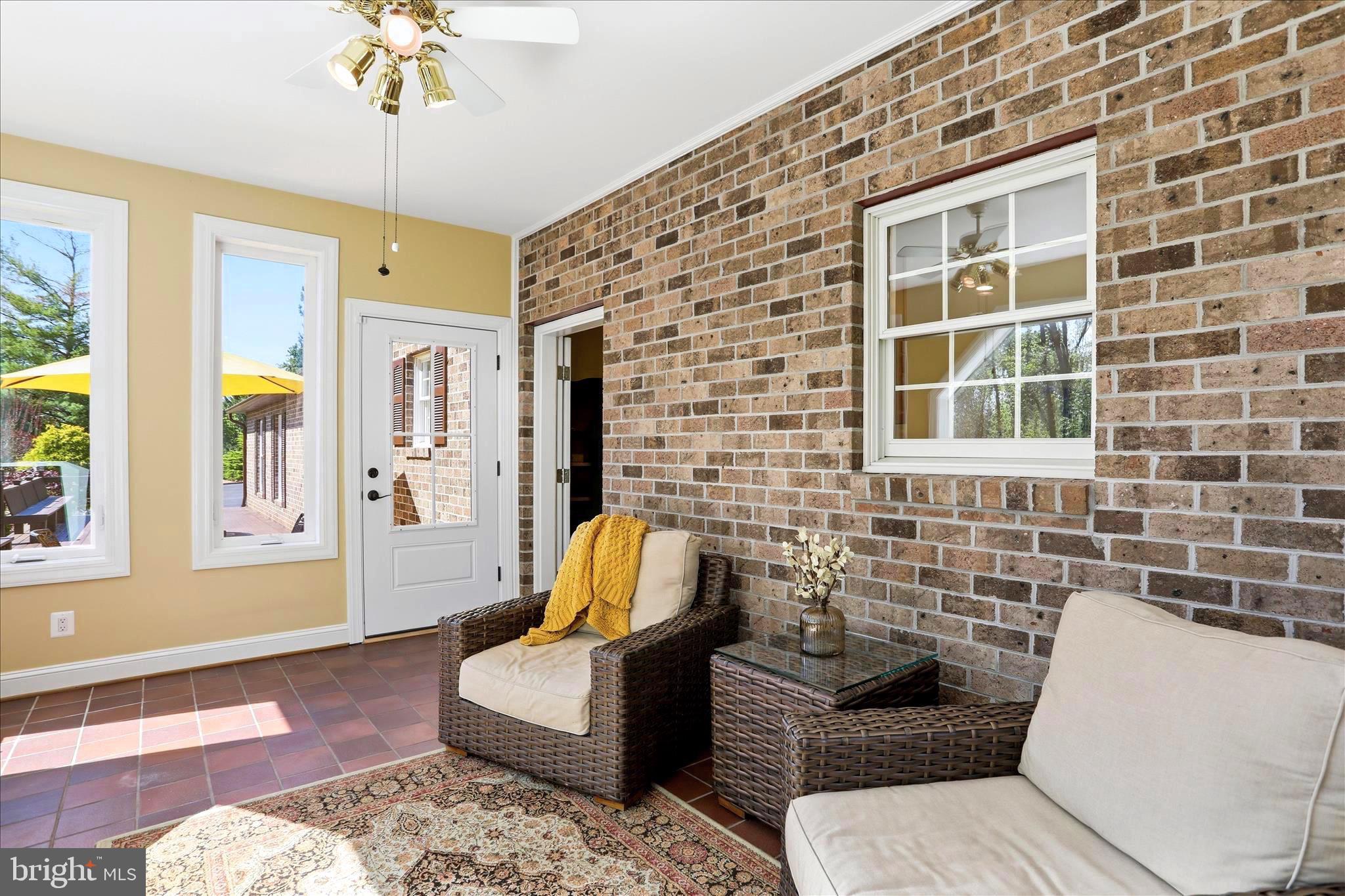 CEDAR LAWN - Residential