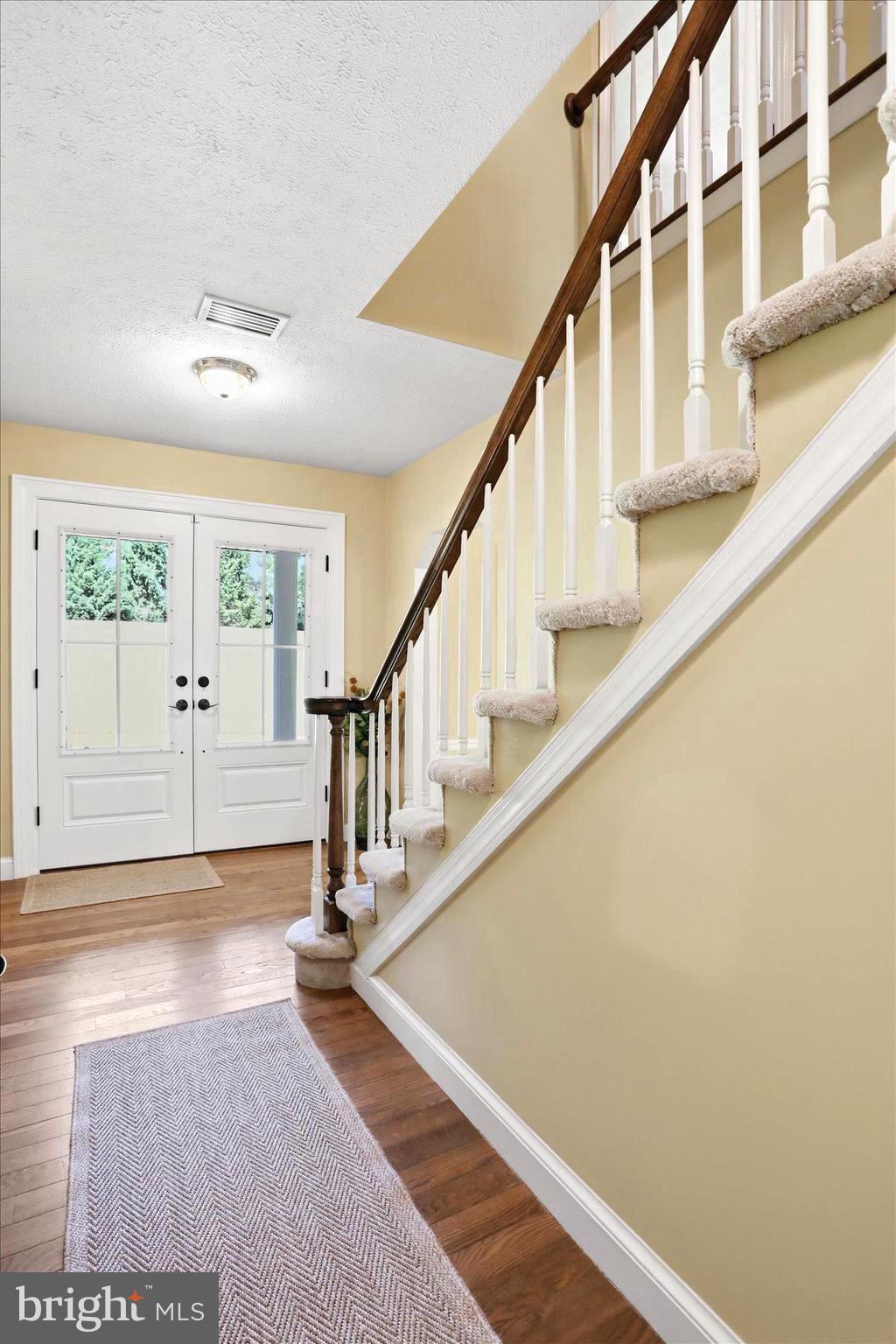 CEDAR LAWN - Residential