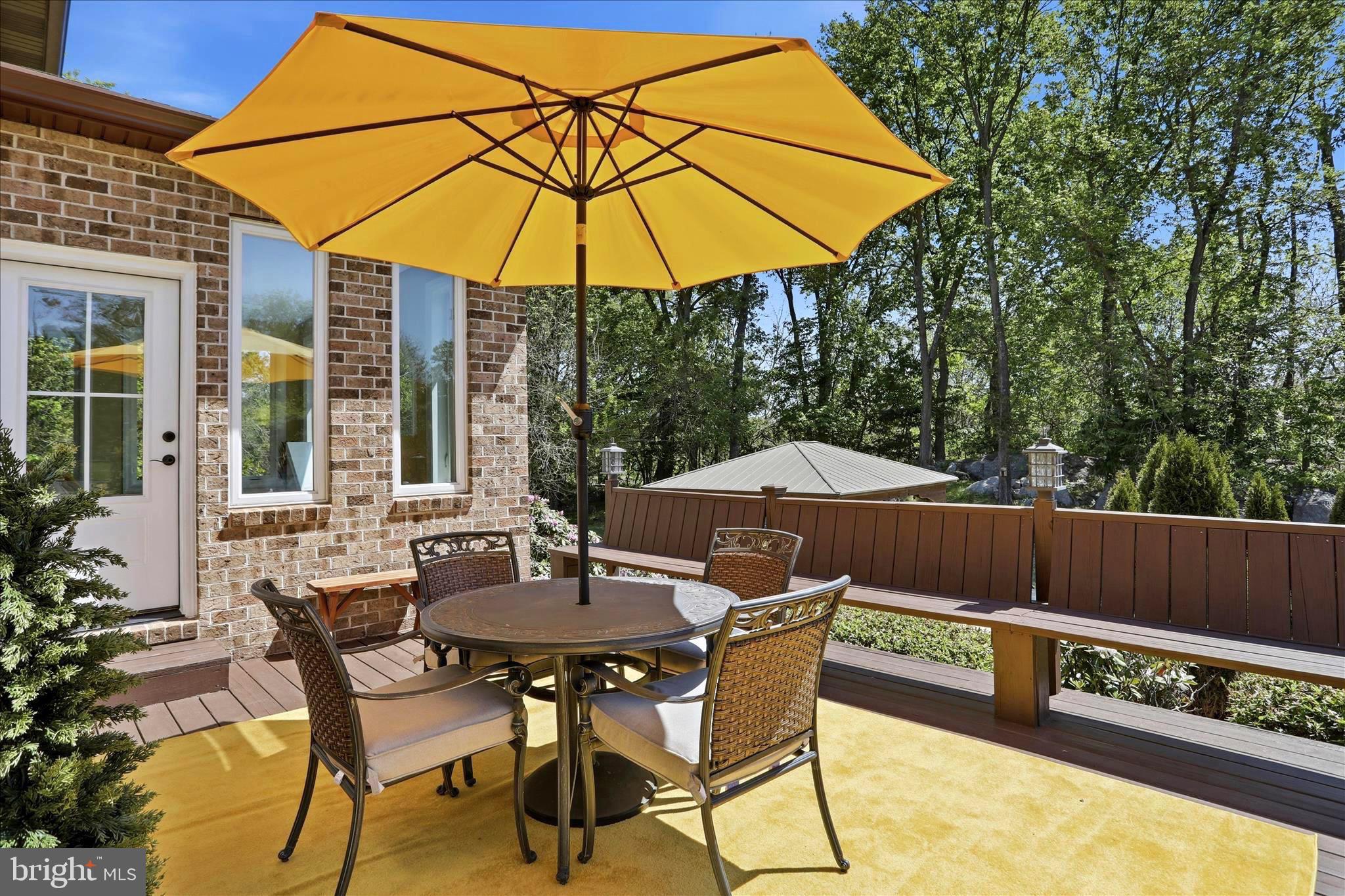 CEDAR LAWN - Residential