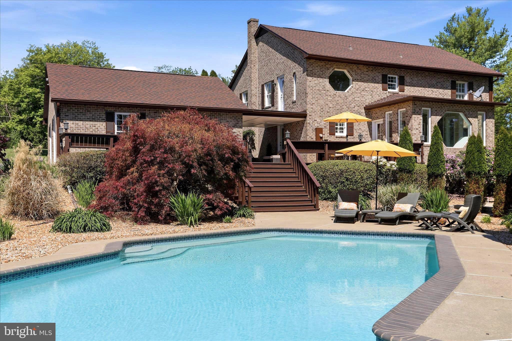 CEDAR LAWN - Residential