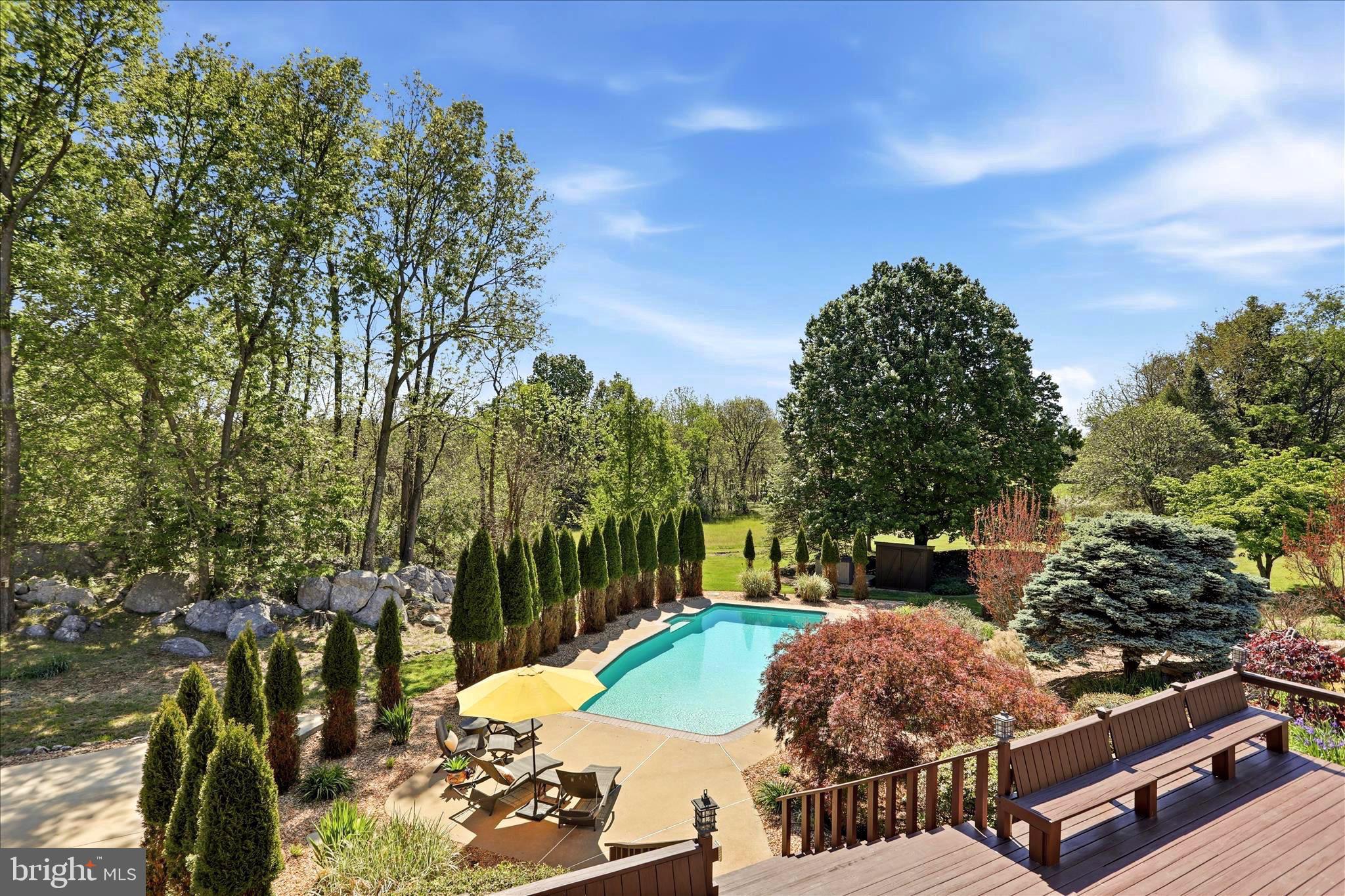 CEDAR LAWN - Residential