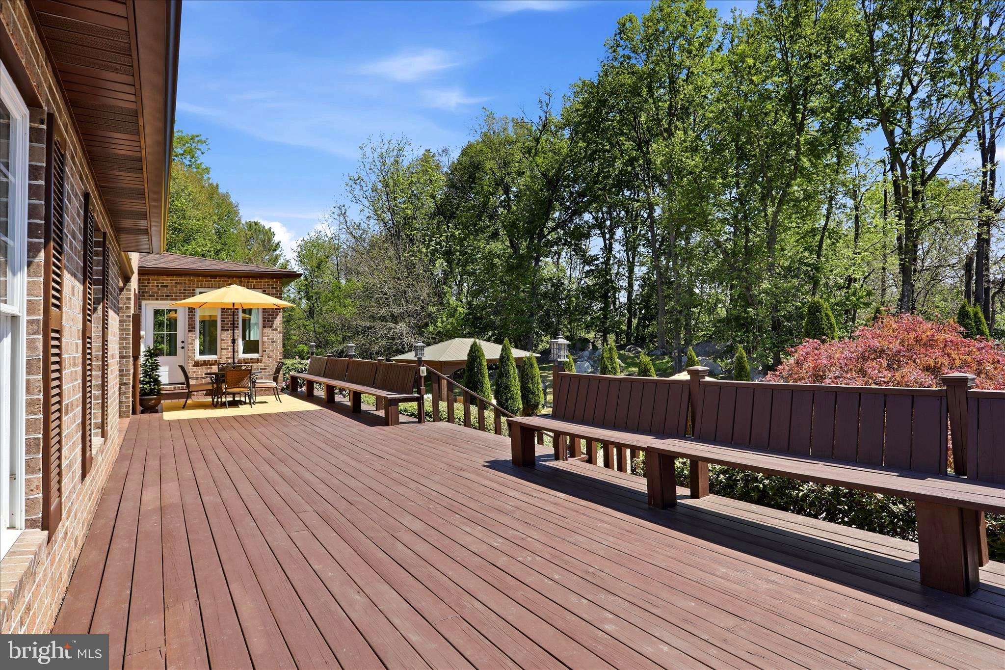 CEDAR LAWN - Residential