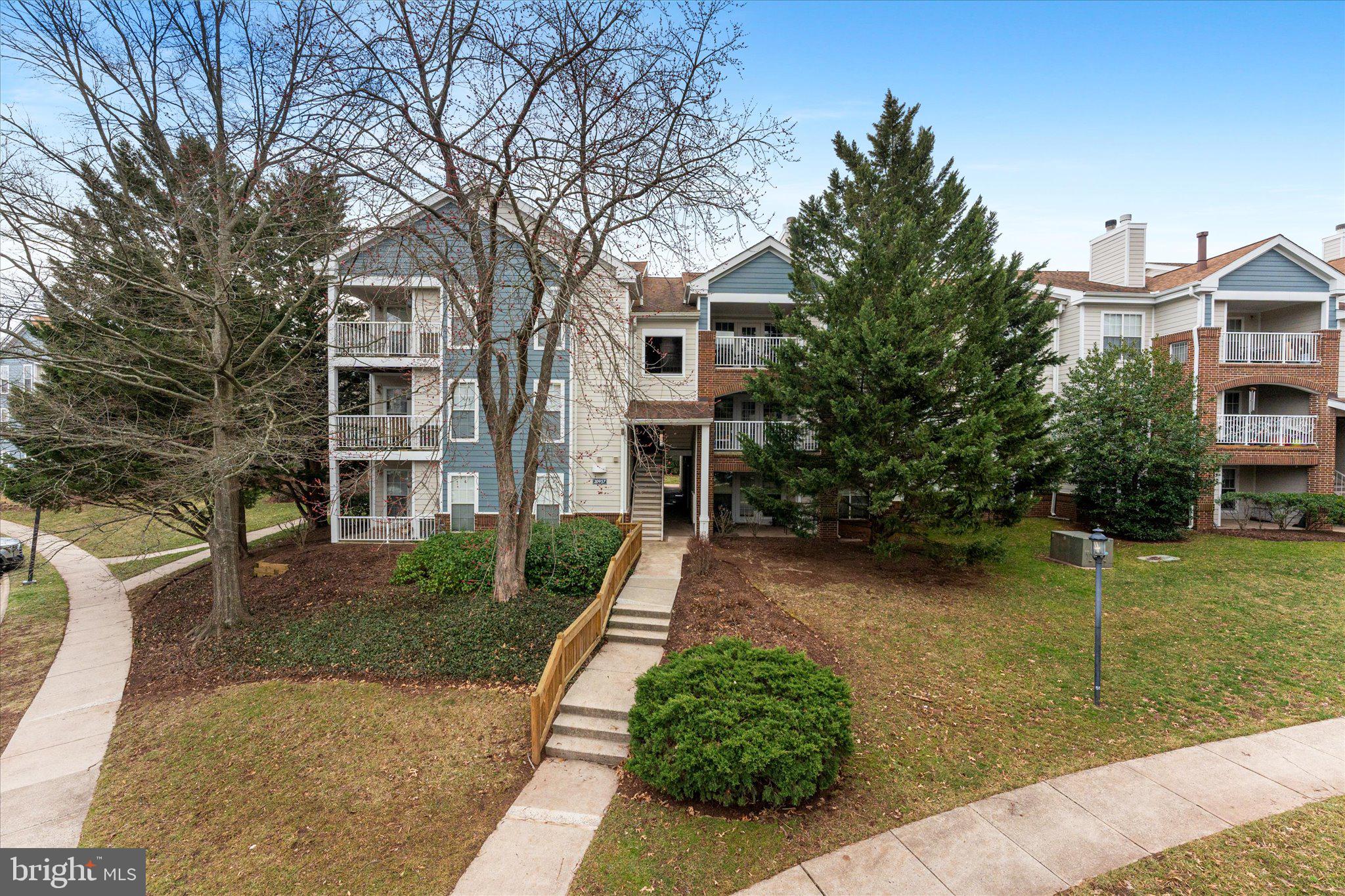 Top Floor Unit - 2 Bedroom/2 Full Bath - Over 1,000 Square Feet - Full Size Washer/Dryer in Unit - Outdoor Deck - Kitchen features Maple Cabinets, Stainless Appliances, and Granite Counters - Both Bedroom have oversized Walk In Closets - Kitchen Breakfast Bar - Living Room with Vaulted Ceilings and a Wood Burning Fireplace - Westmaren Condo Pool - Ashburn Farm Amenities include Trails, 3 Outdoor Pools, 12 Tennis Courts, and 8 Basketball Courts - 3.2 Miles to the Ashburn Metro - Parking is Not Reserved, but Lots are Large - No Pets and No Smoking