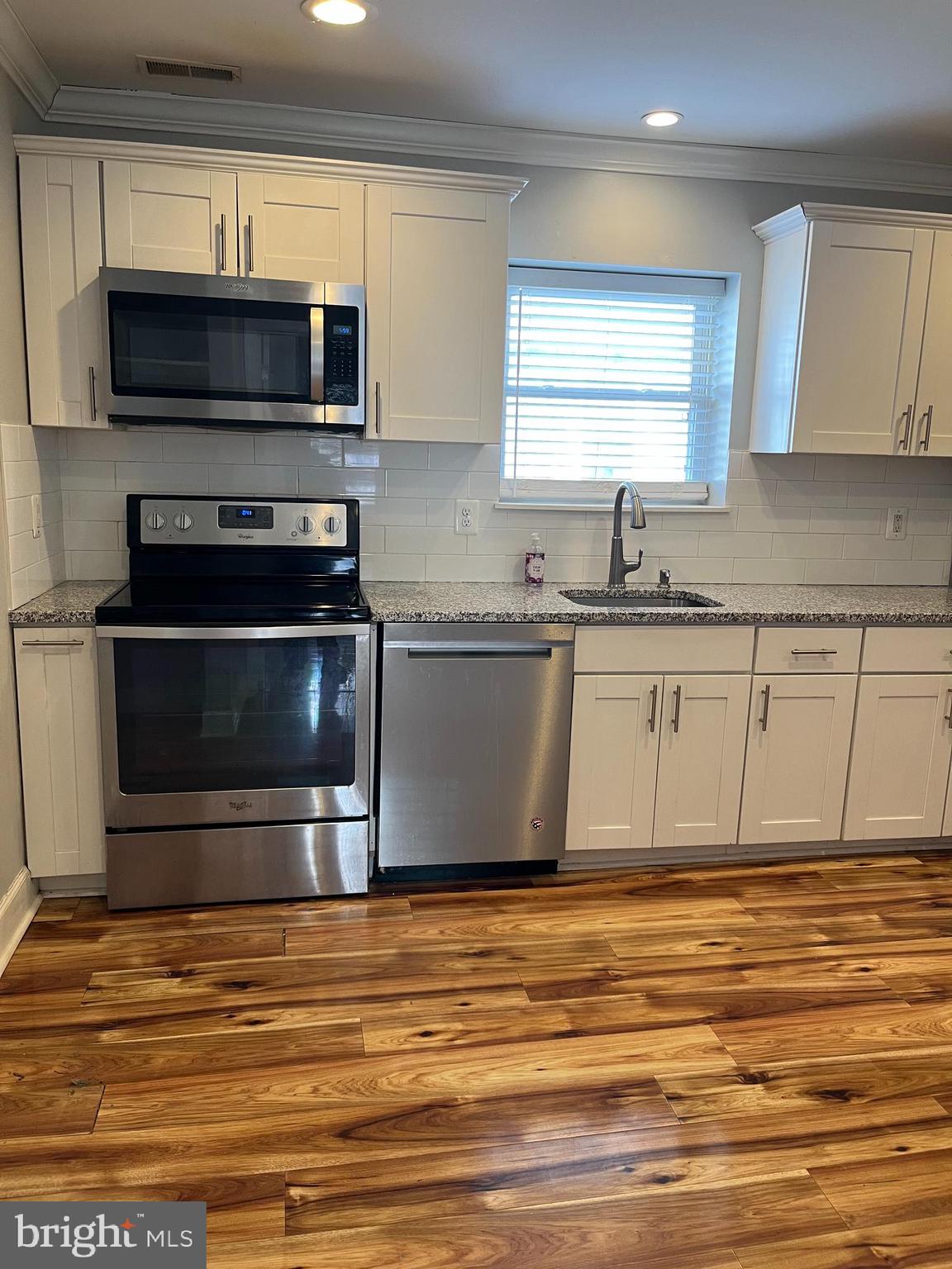 ABERDEEN HILLS - Residential