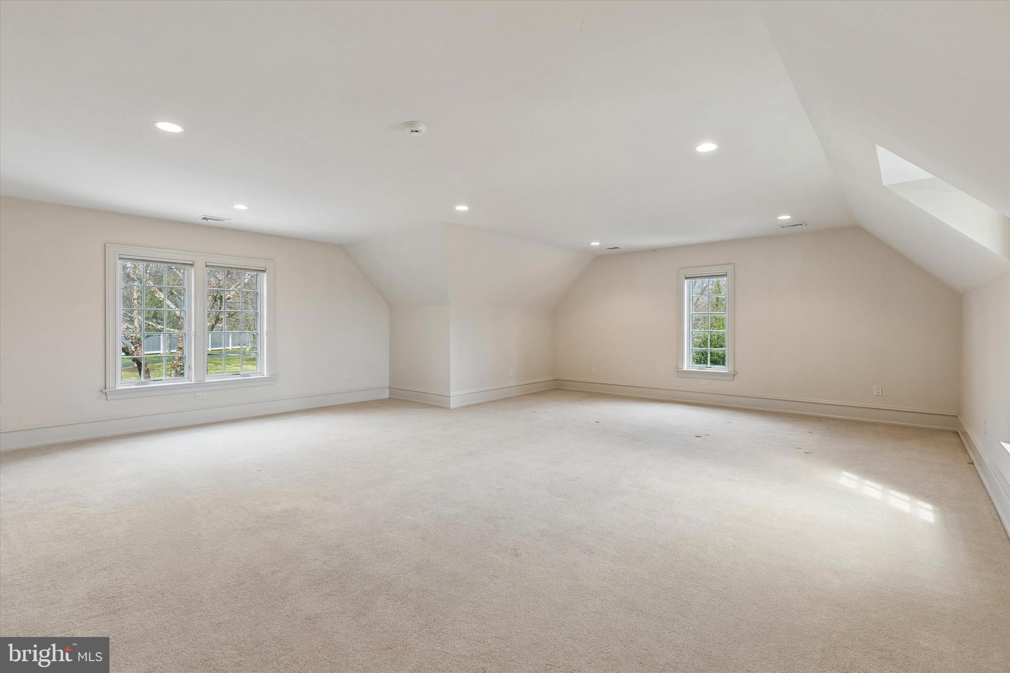 EVANS MEADOW - Residential