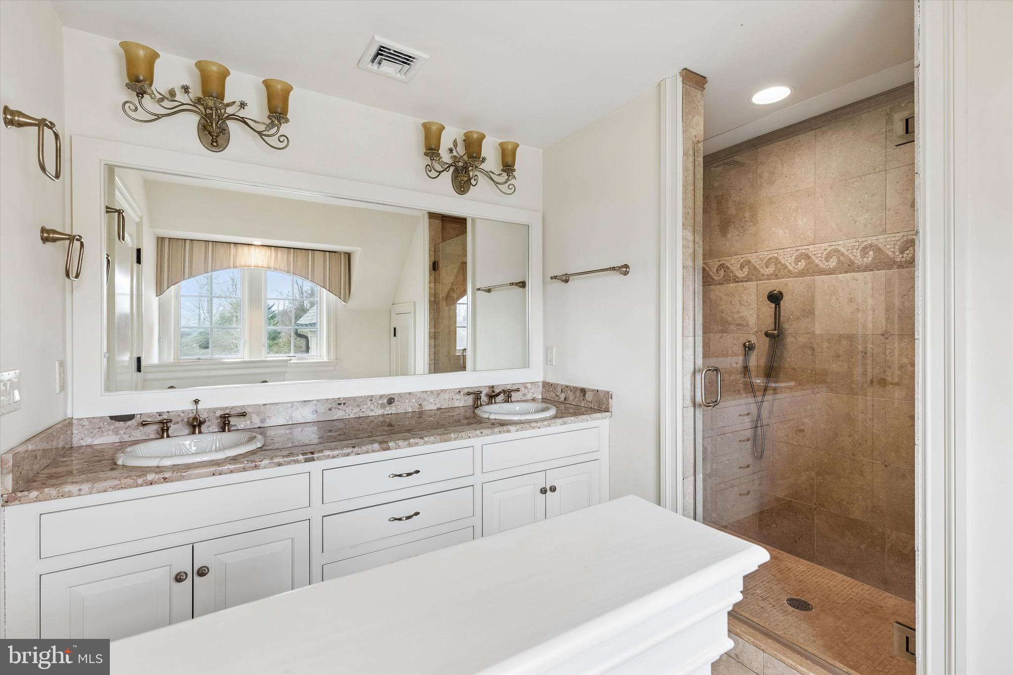 EVANS MEADOW - Residential