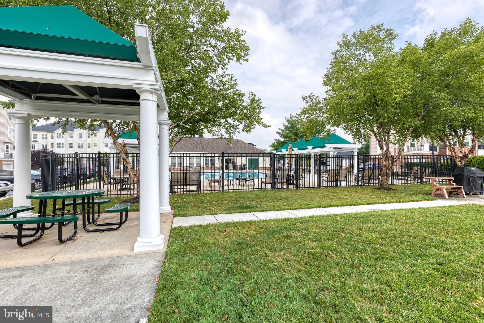 GATHERINGS AT LYNDWOOD - Residential