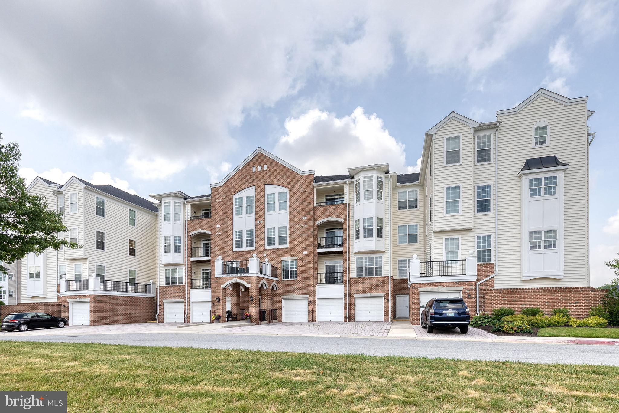 GATHERINGS AT LYNDWOOD - Residential