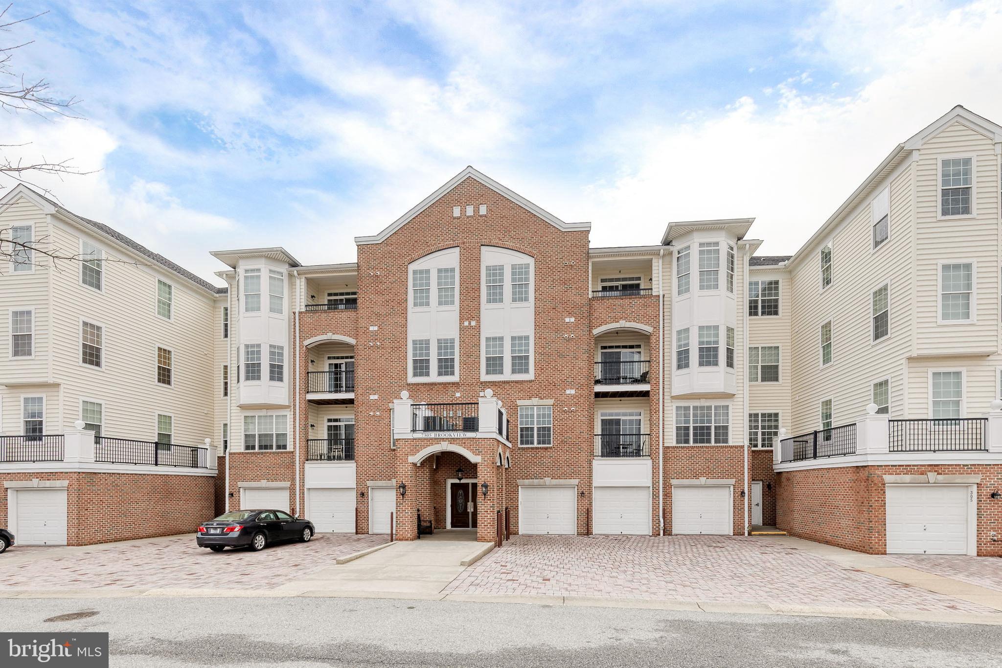 GATHERINGS AT LYNDWOOD - Residential