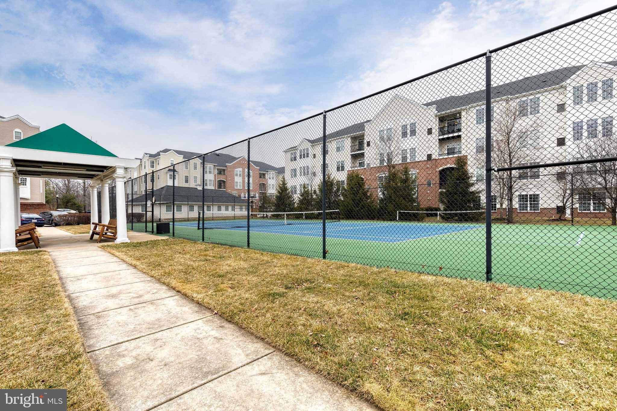 GATHERINGS AT LYNDWOOD - Residential