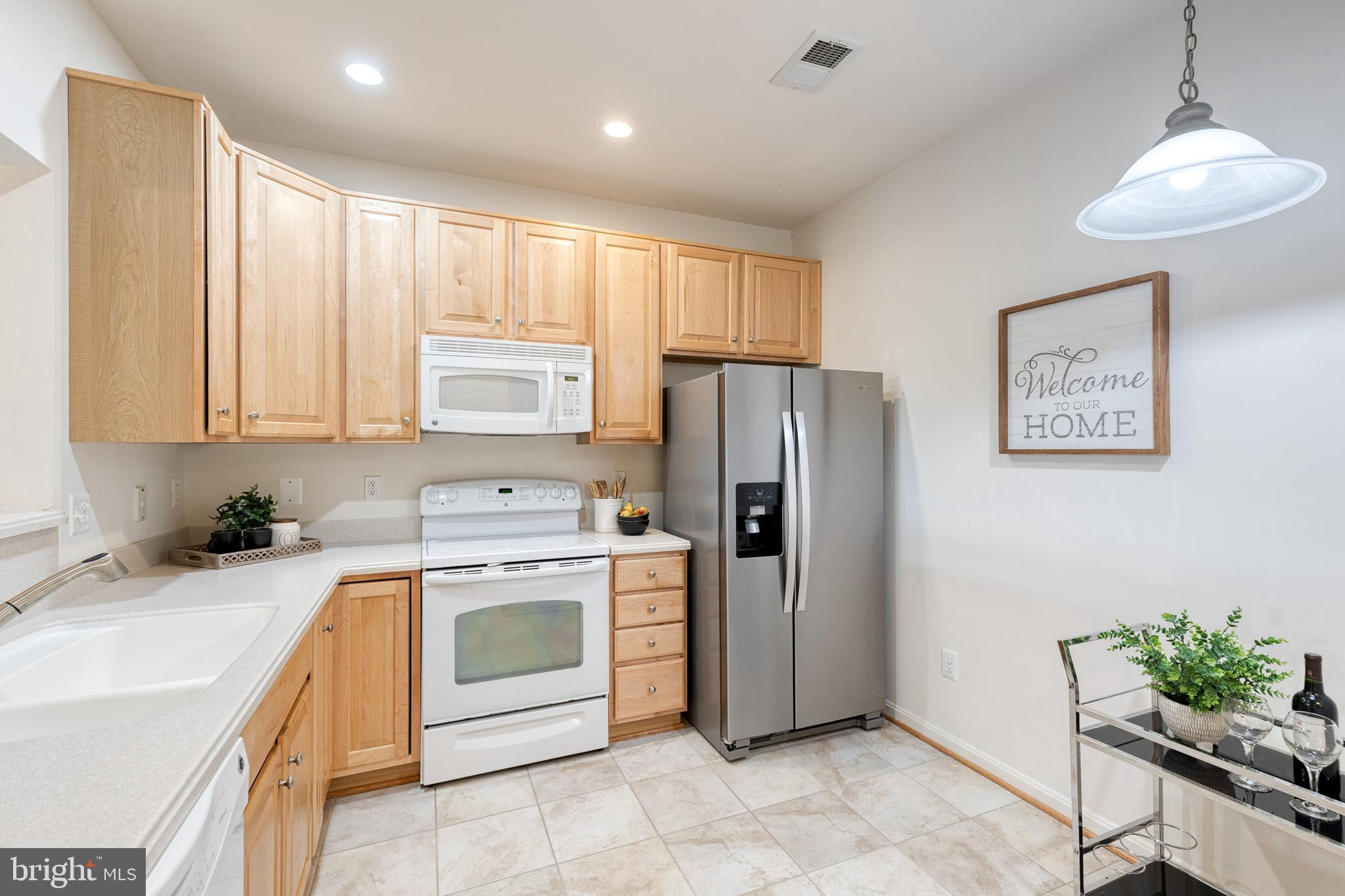 GATHERINGS AT LYNDWOOD - Residential