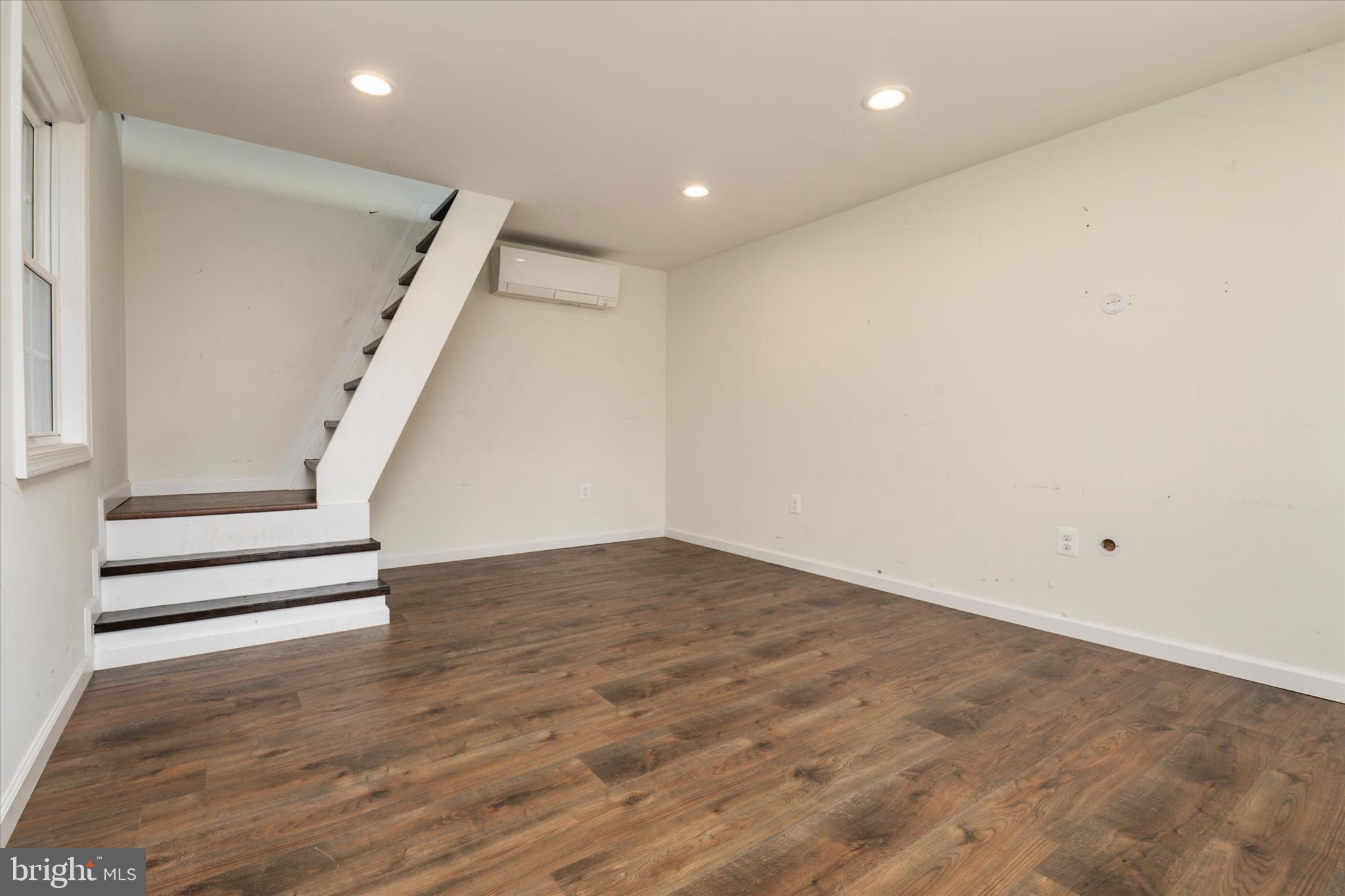 EASTPORT - Residential