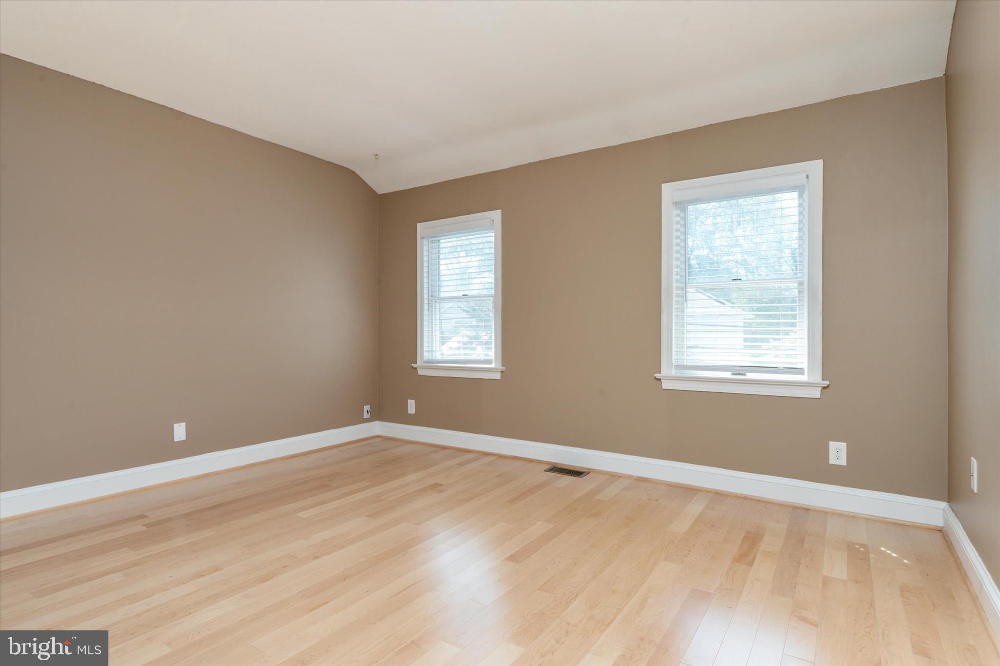 EASTPORT - Residential