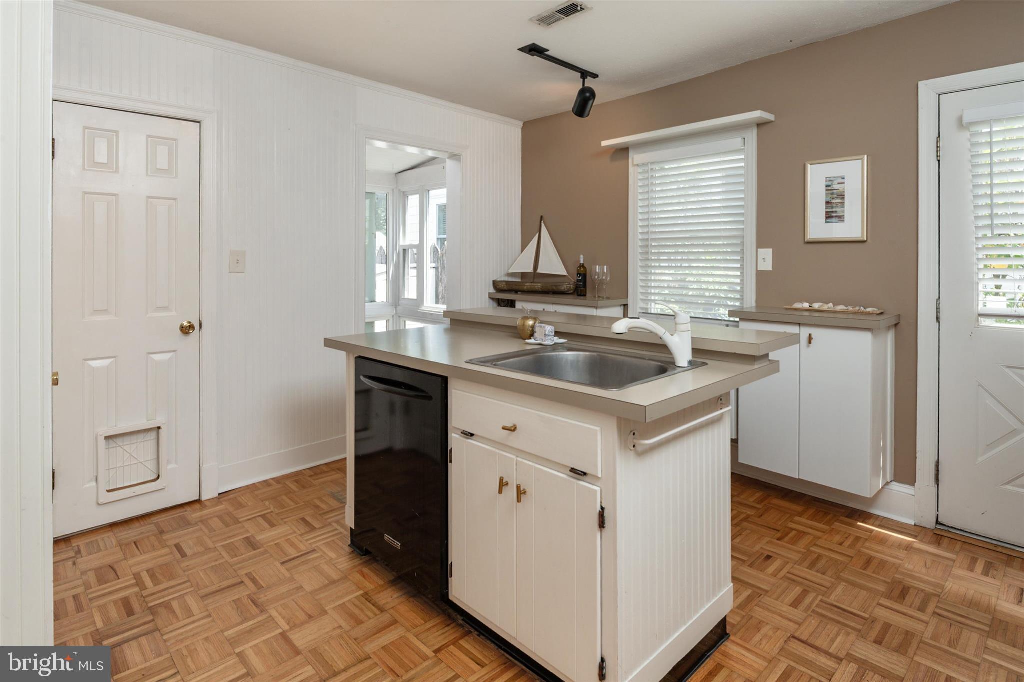 EASTPORT - Residential