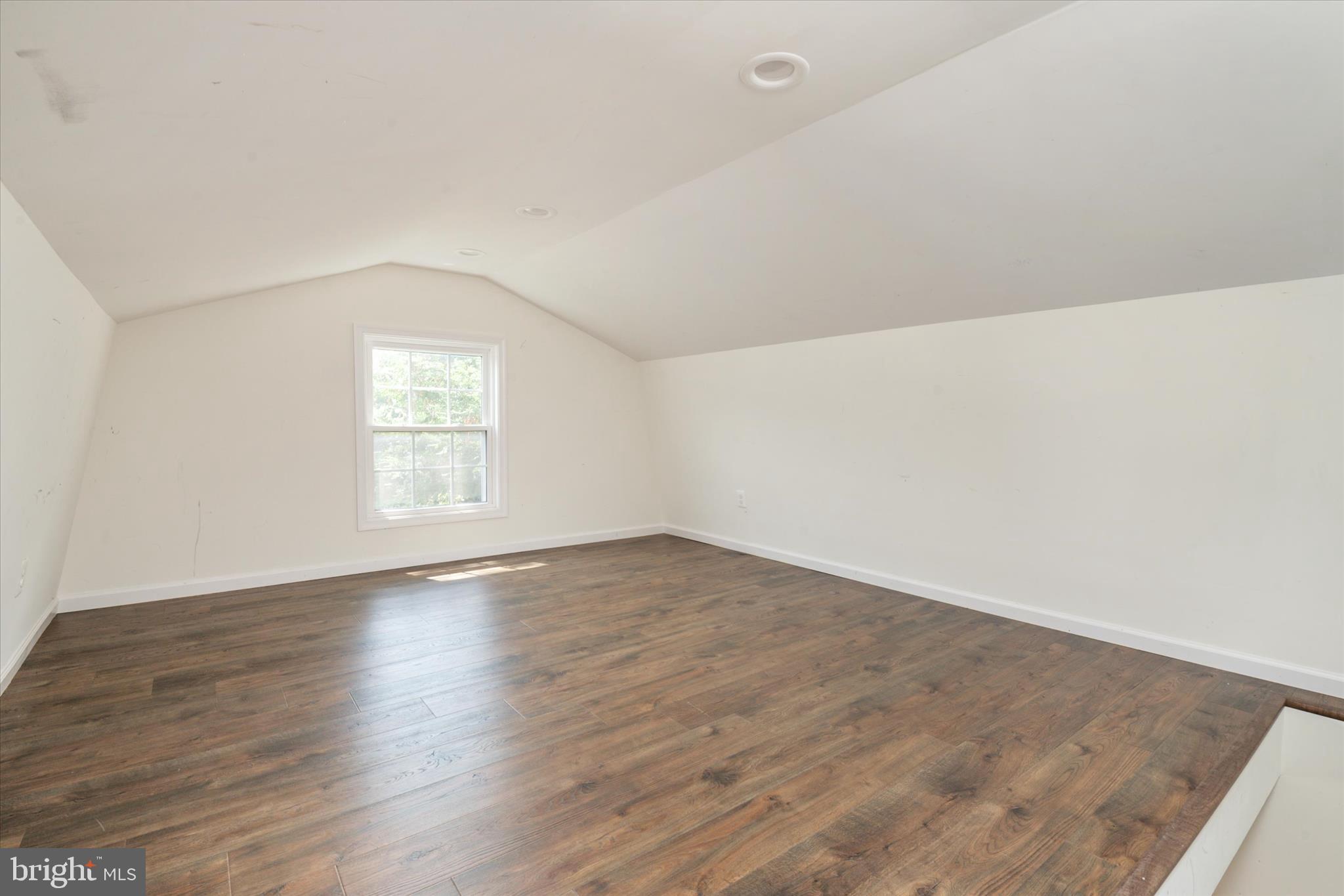EASTPORT - Residential