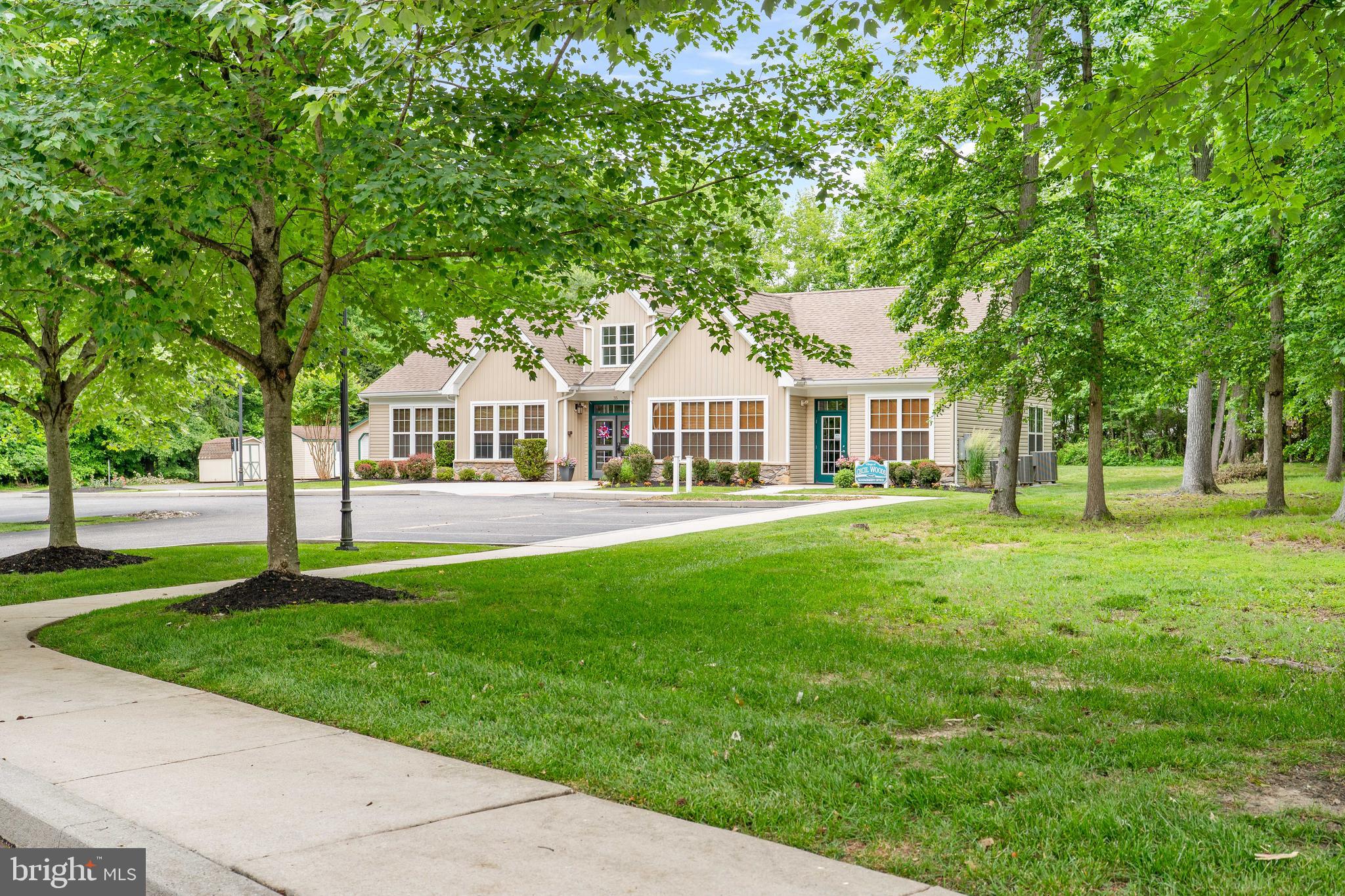 CECIL WOODS - Residential