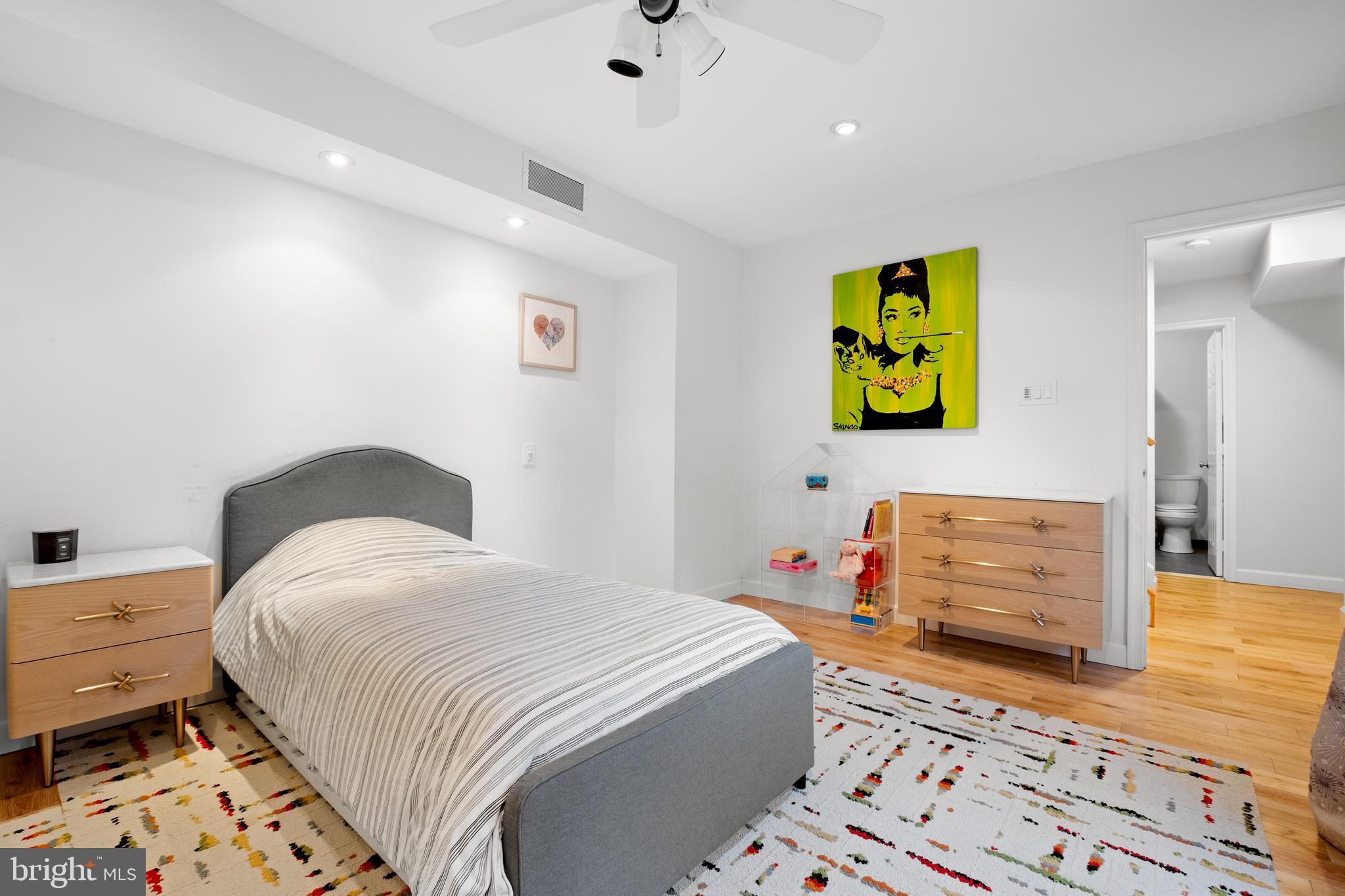 PHILADELPHIA - Residential Lease