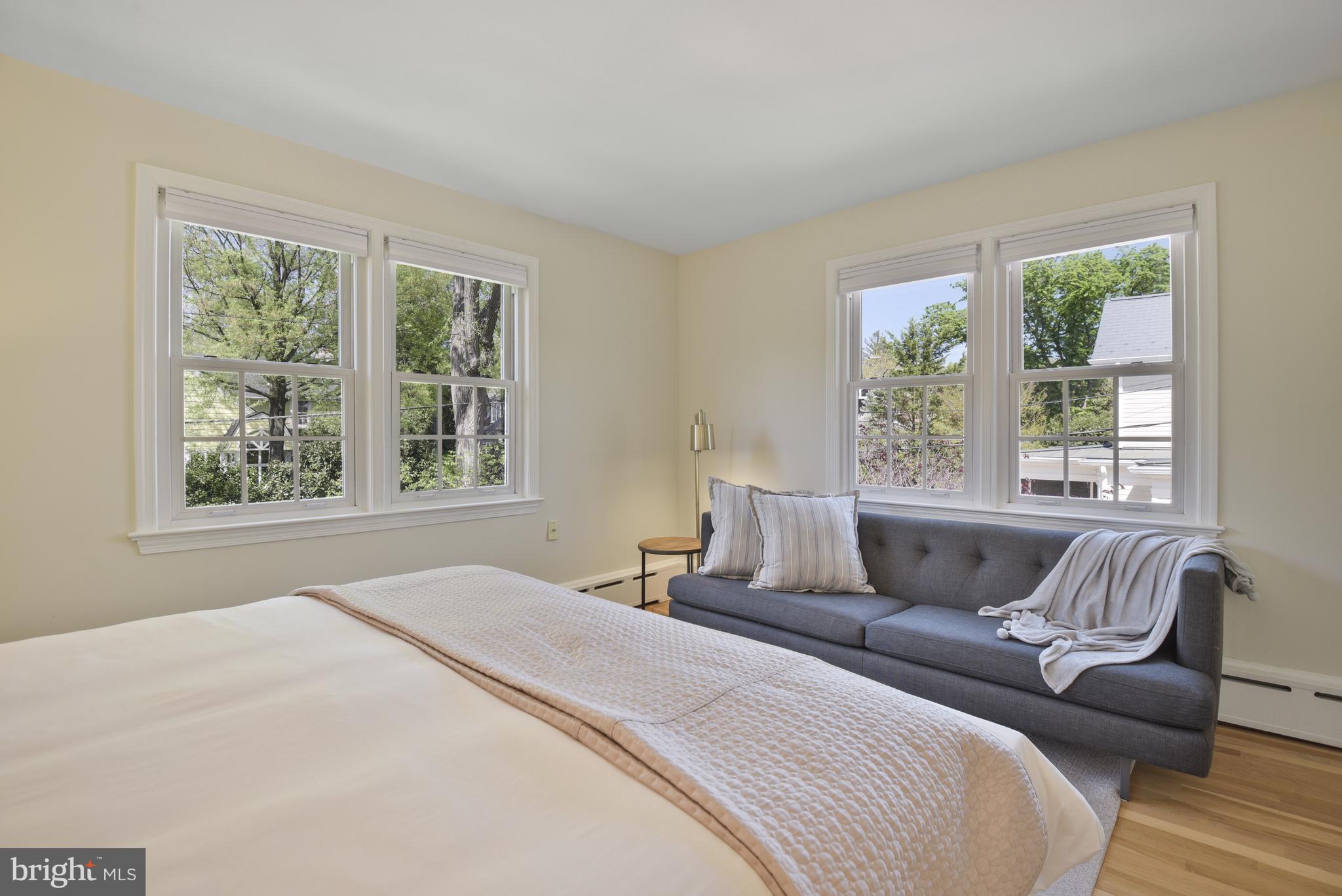 CHEVY CHASE VILLAGE - Residential