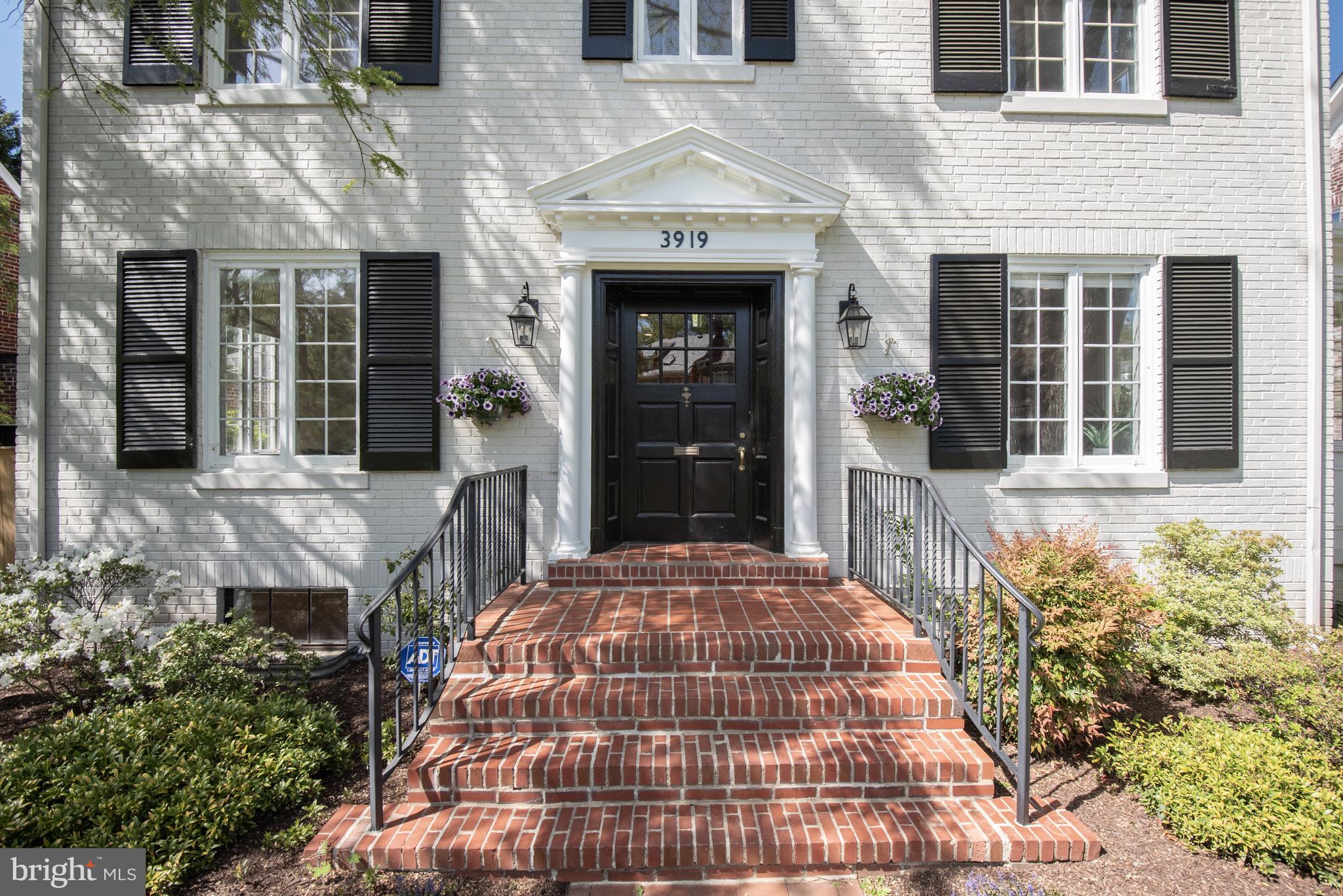 CHEVY CHASE VILLAGE - Residential