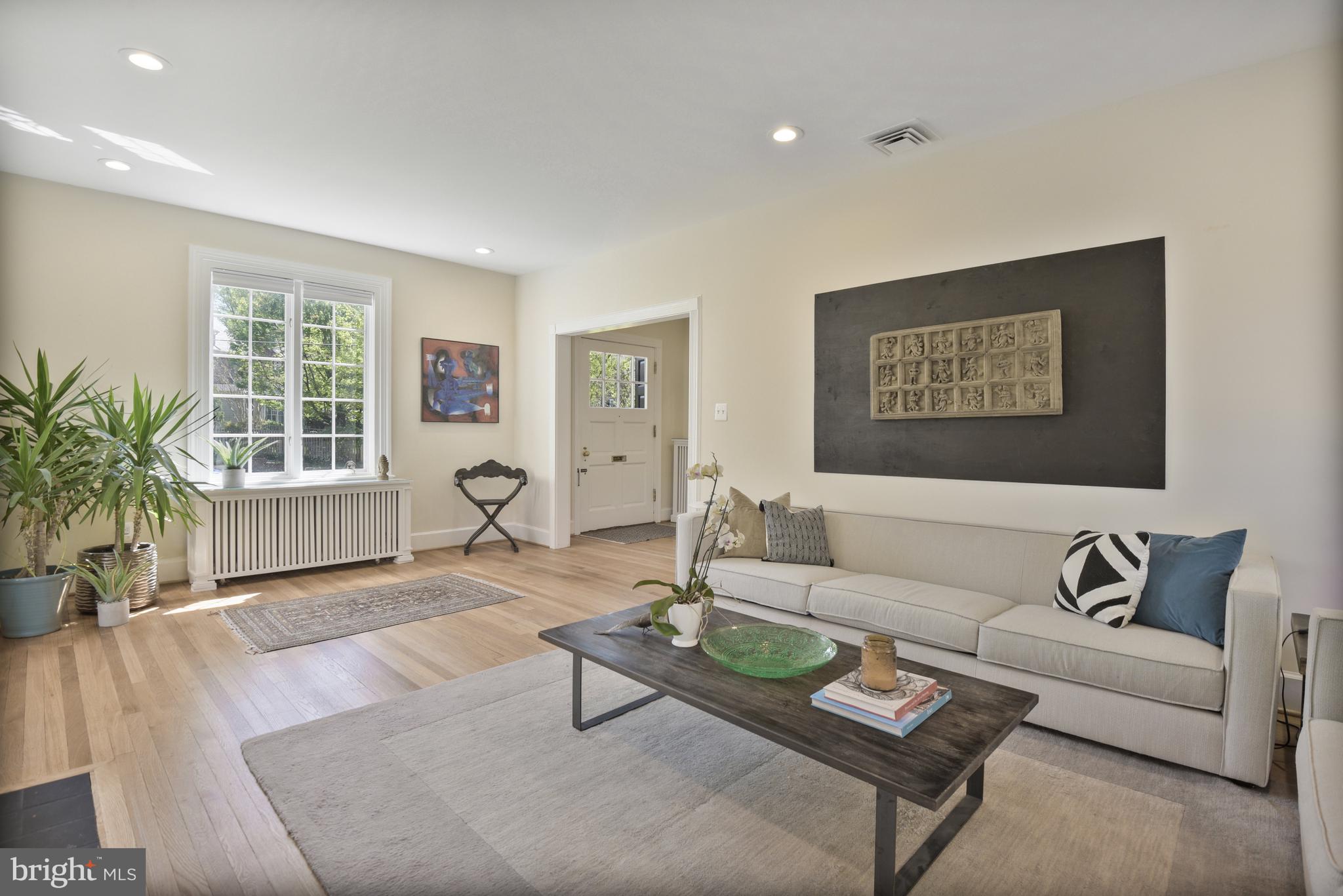 CHEVY CHASE VILLAGE - Residential