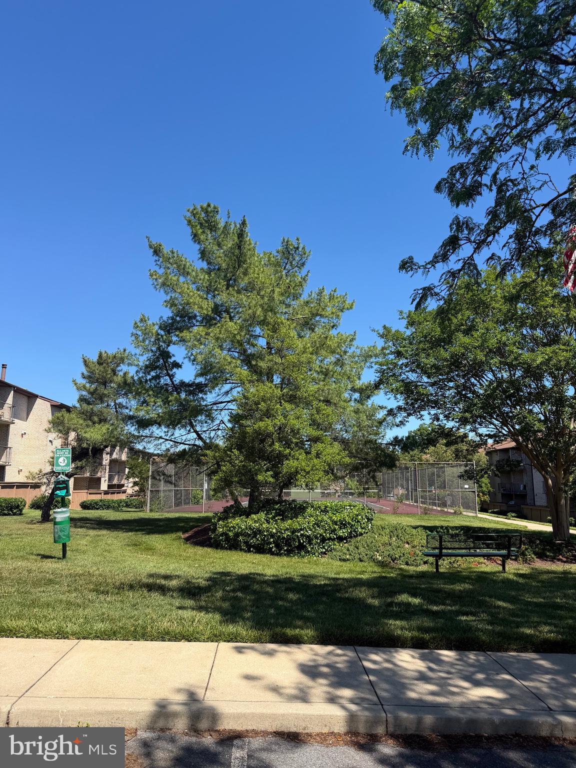 HUNTING RIDGE - Residential