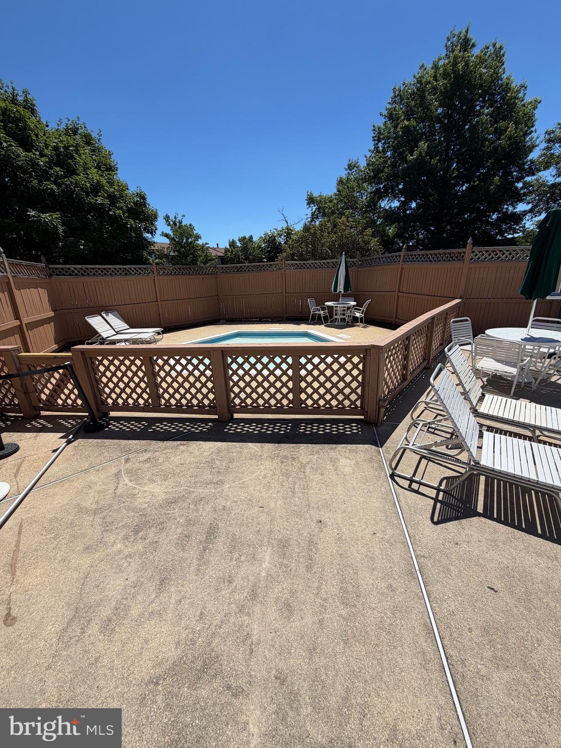 HUNTING RIDGE - Residential