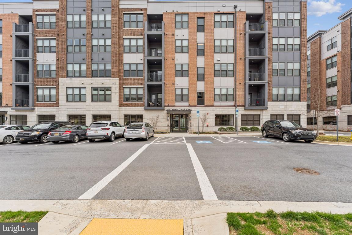 TOWER OAKS - Residential