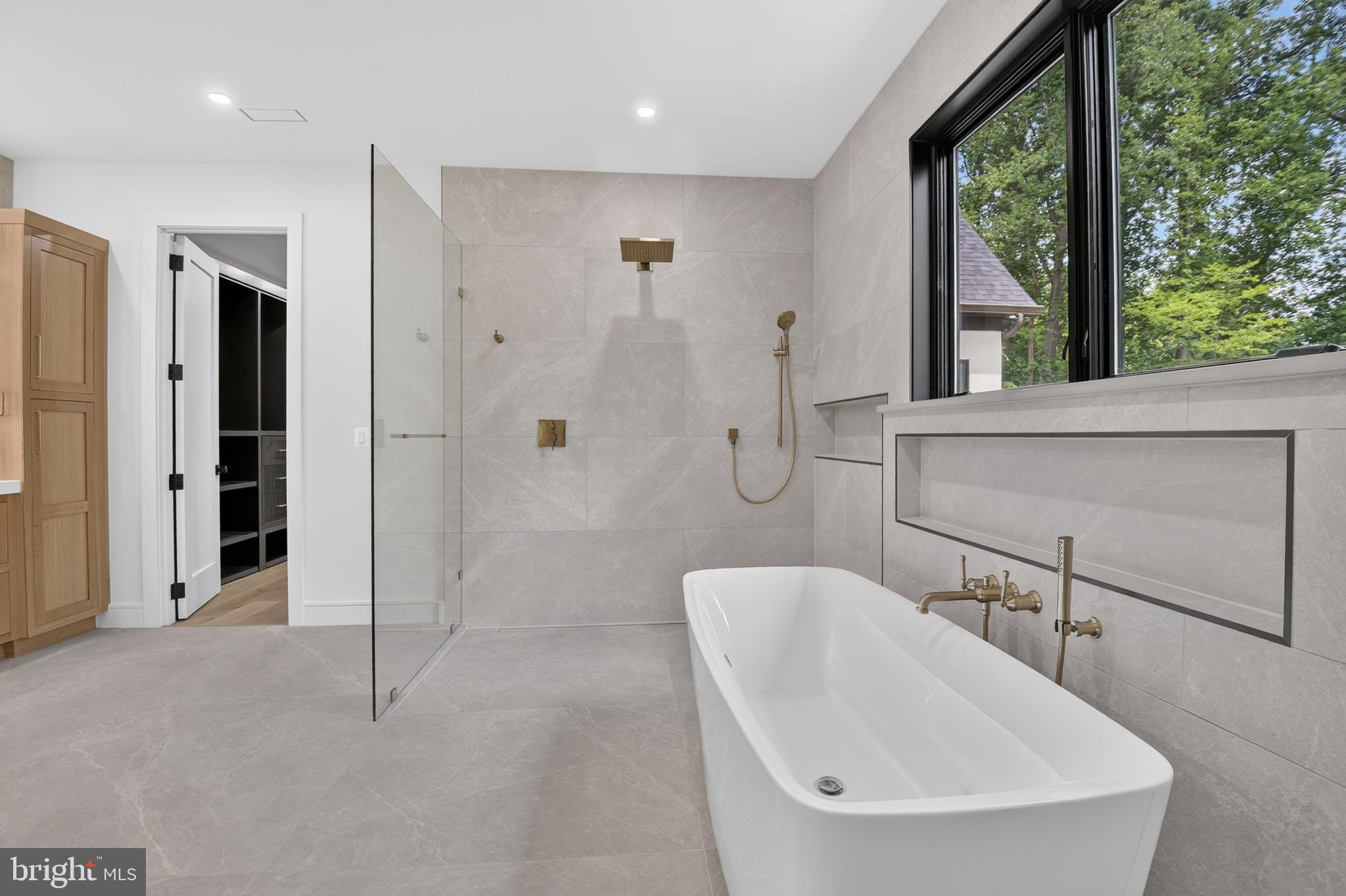 BANNOCKBURN - Residential
