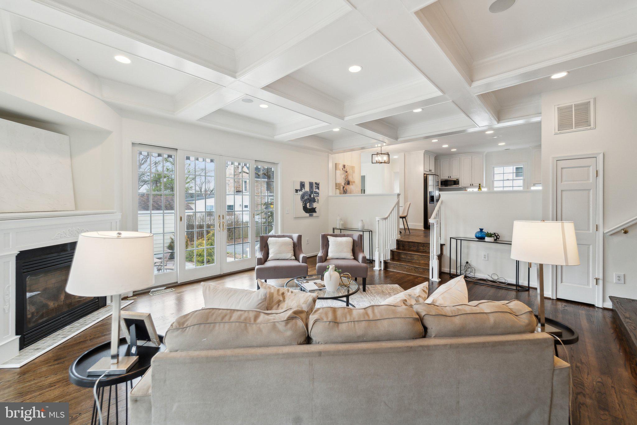 EAST FALLS CHURCH - Residential
