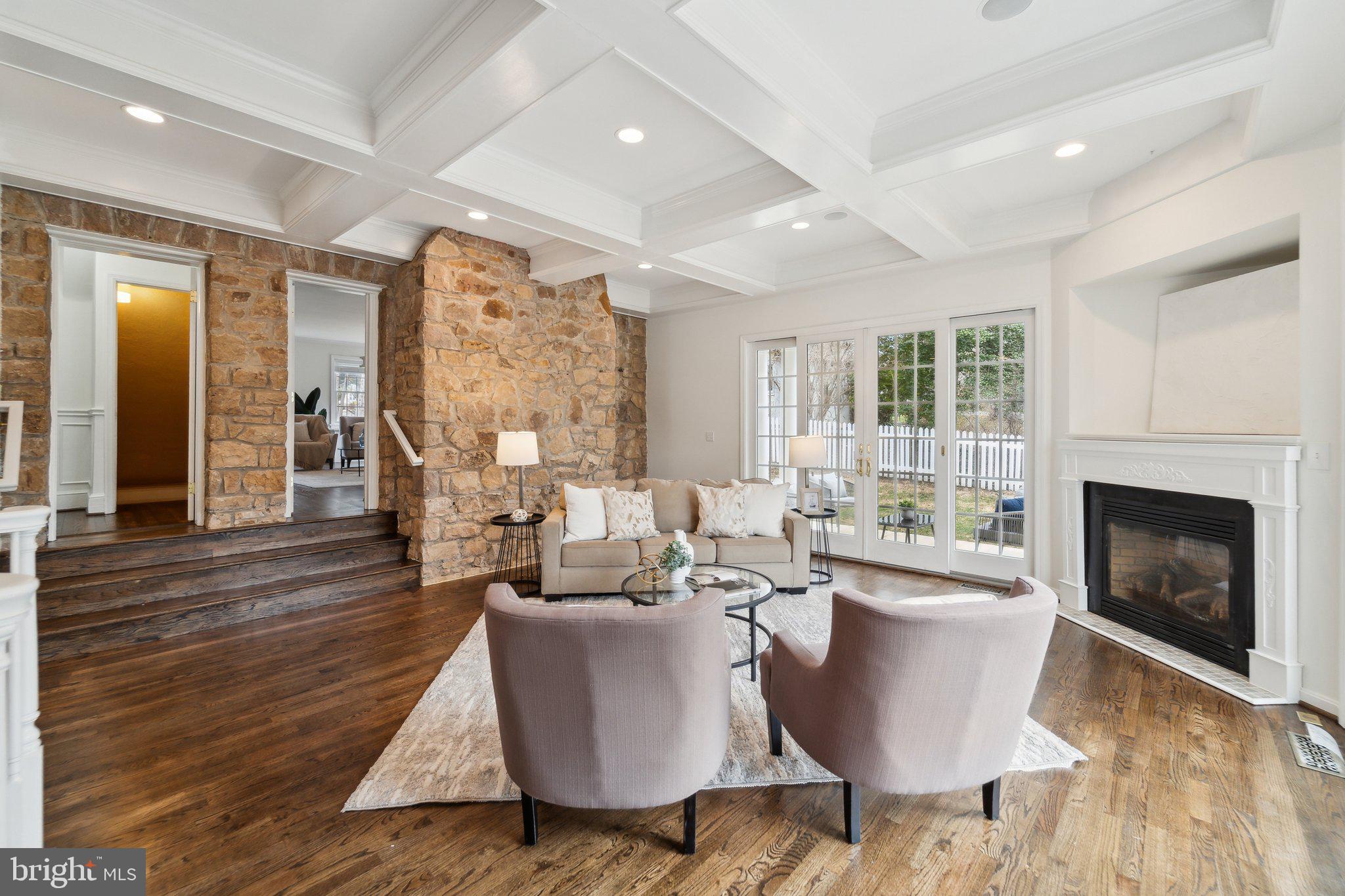 EAST FALLS CHURCH - Residential