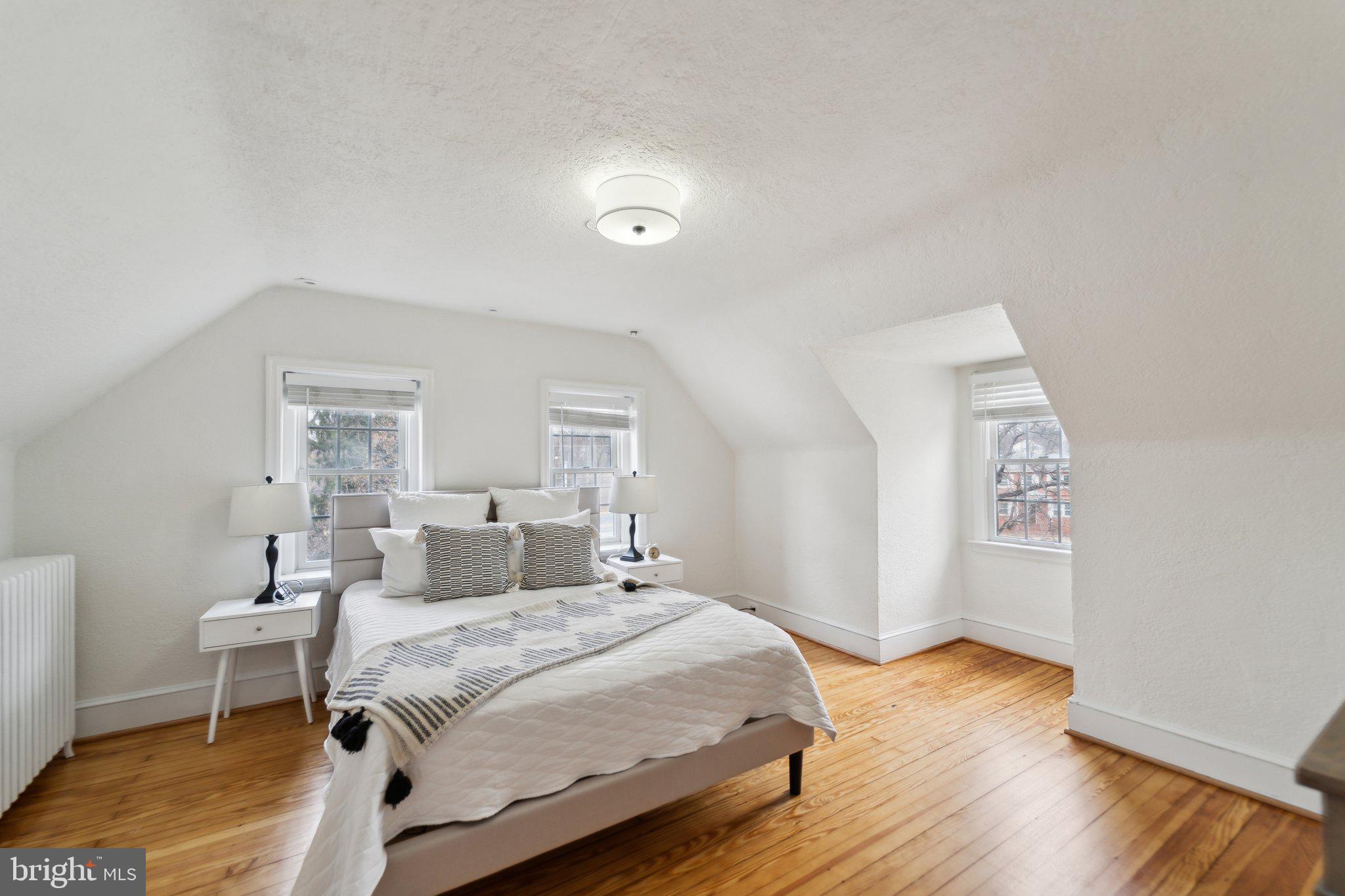 EAST FALLS CHURCH - Residential