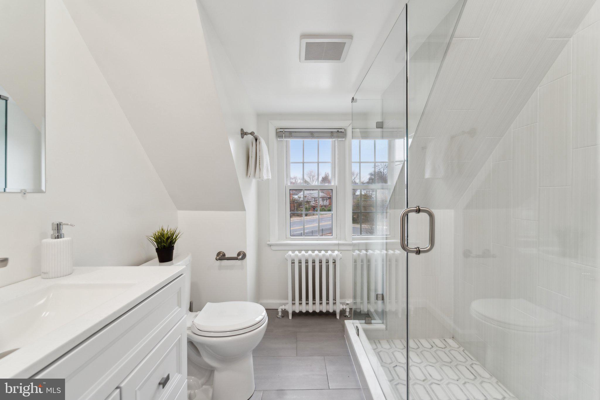 EAST FALLS CHURCH - Residential