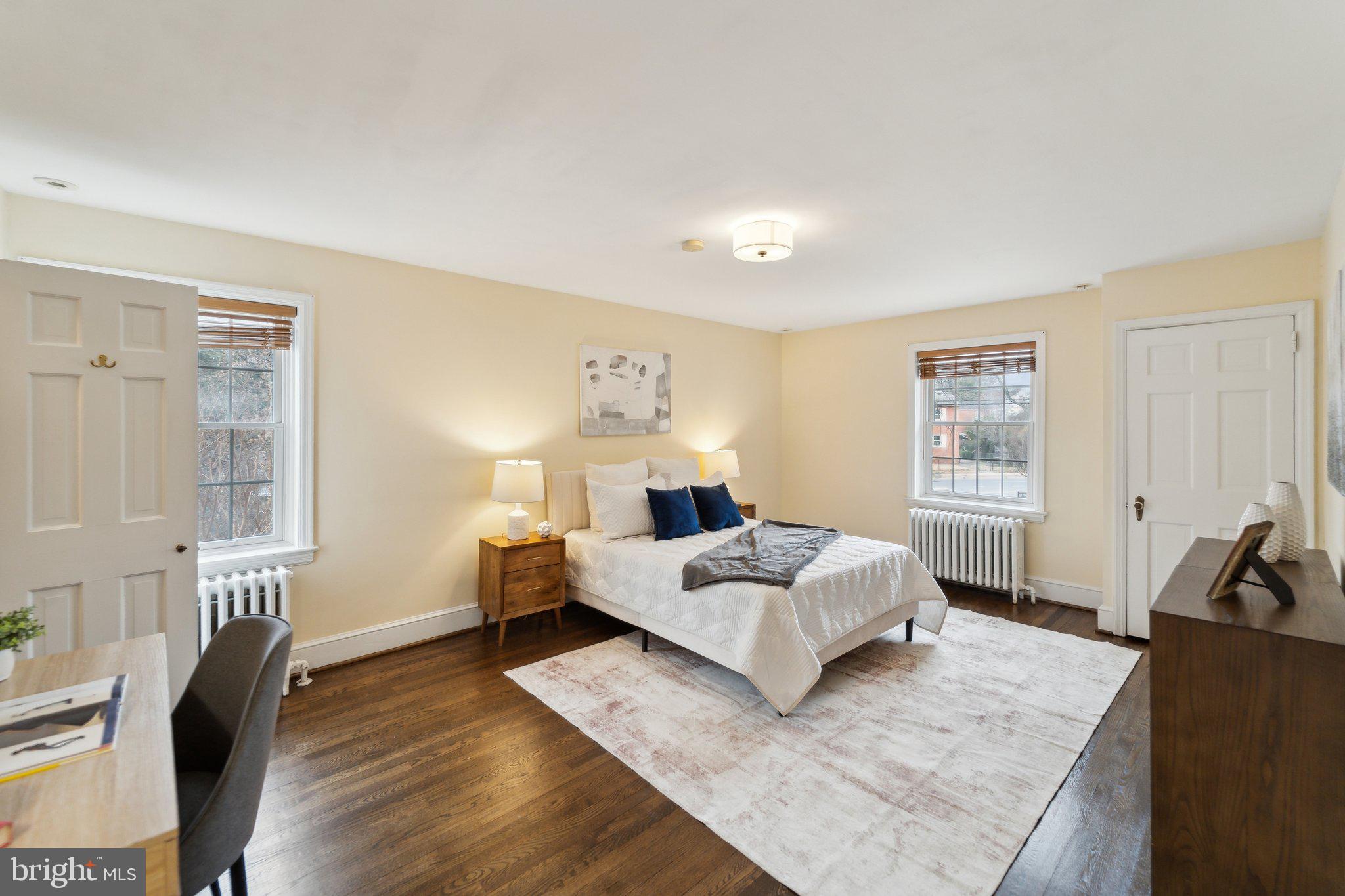 EAST FALLS CHURCH - Residential