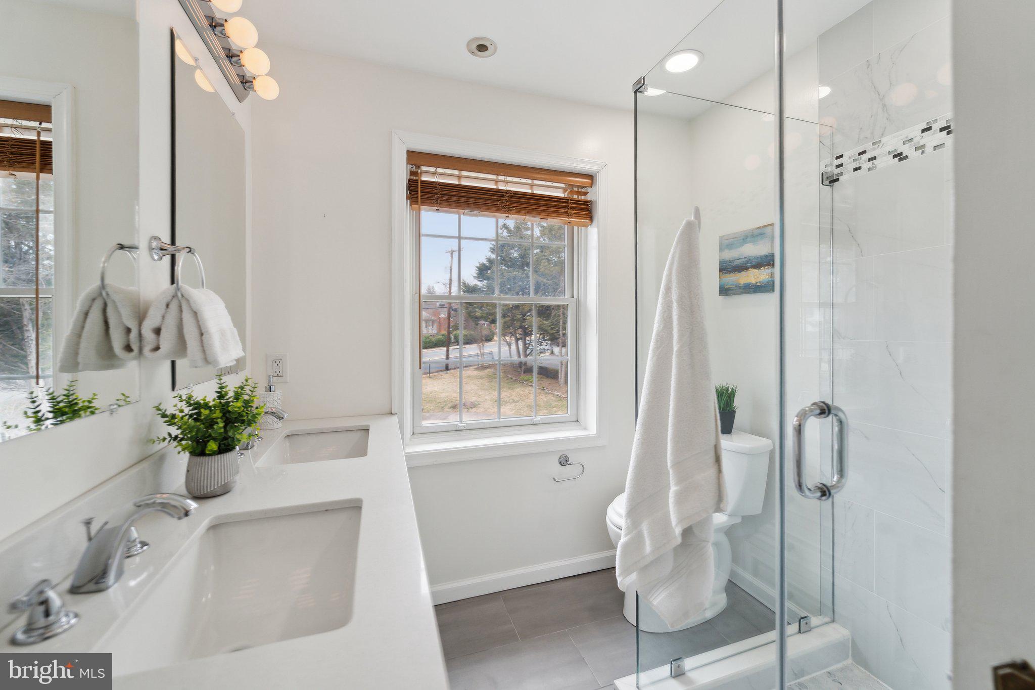 EAST FALLS CHURCH - Residential