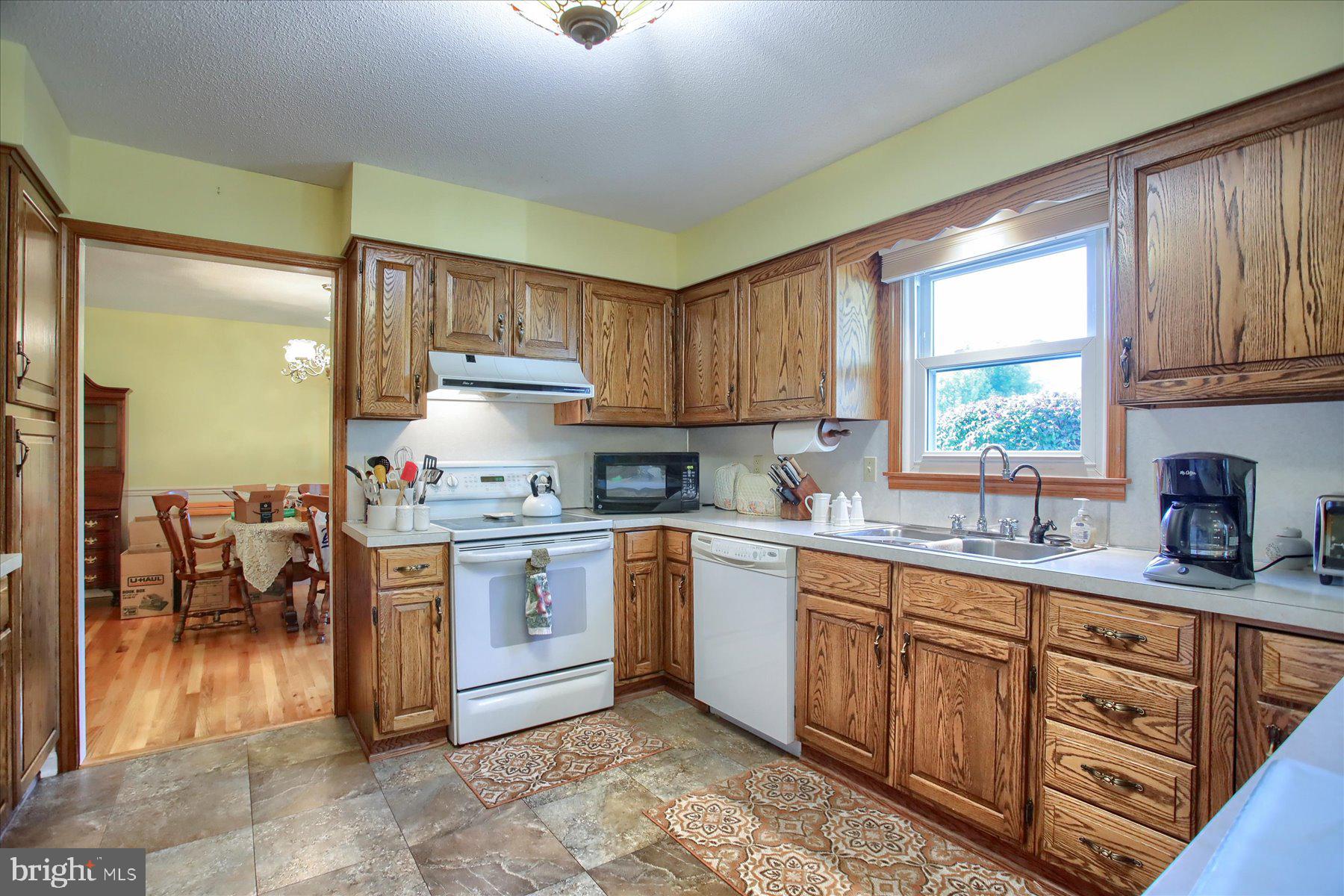GREENBRIAR GLEN - Residential