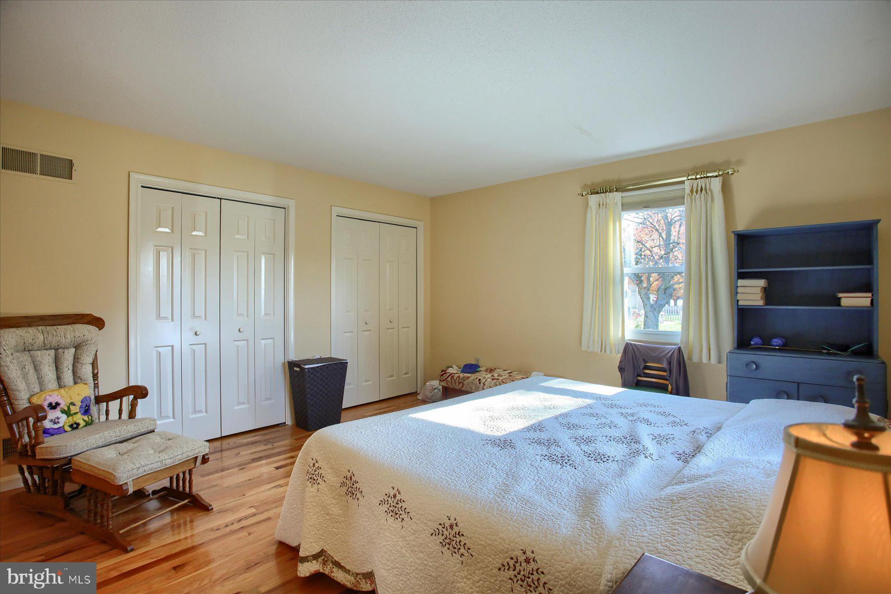 GREENBRIAR GLEN - Residential