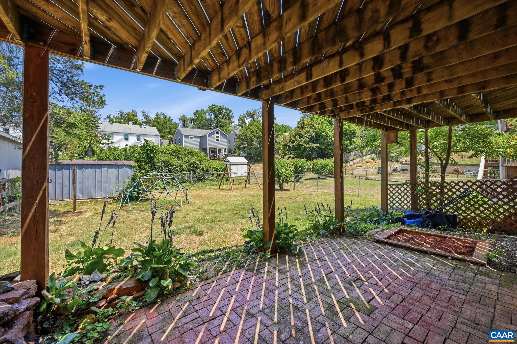 BELMONT - Residential