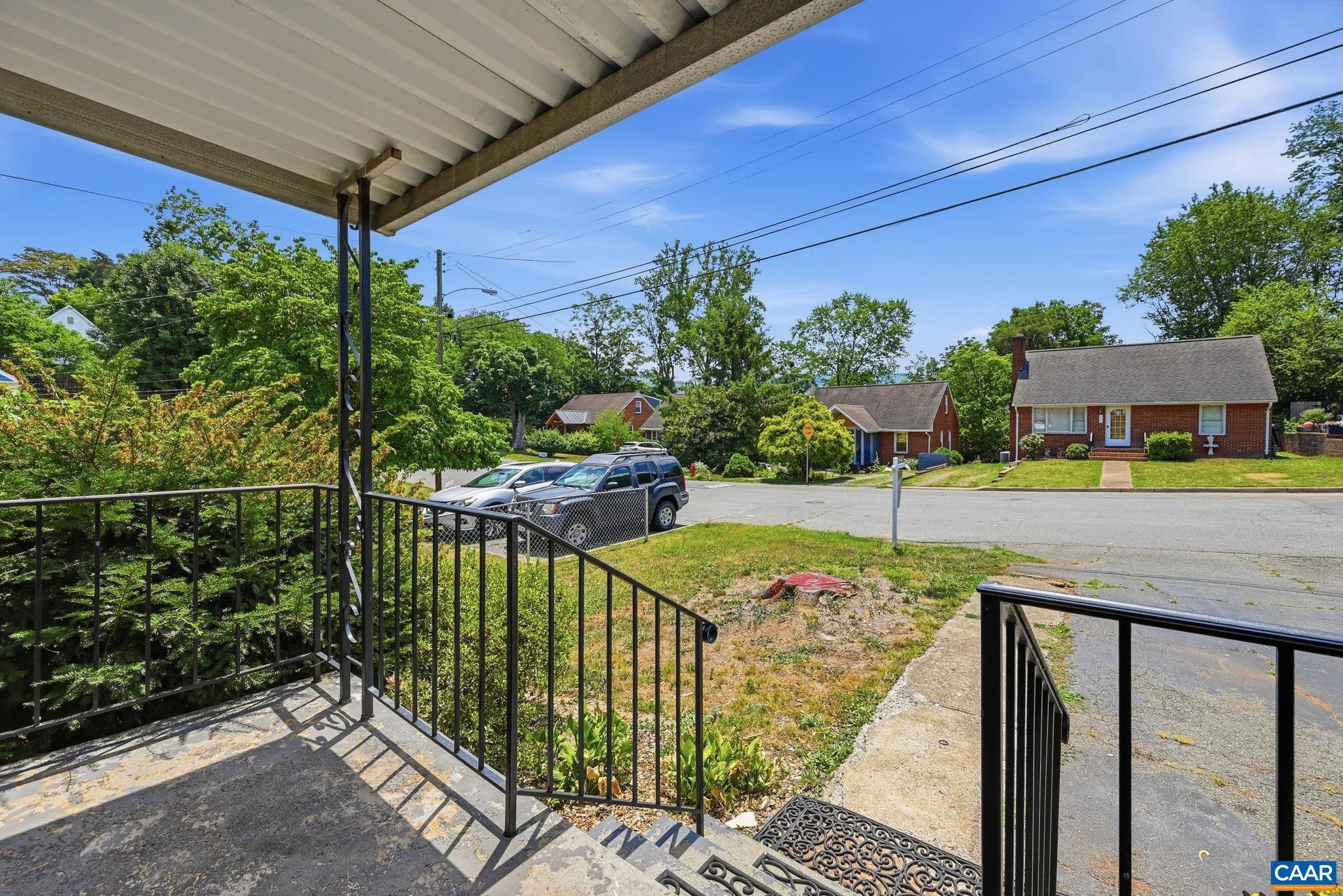 BELMONT - Residential