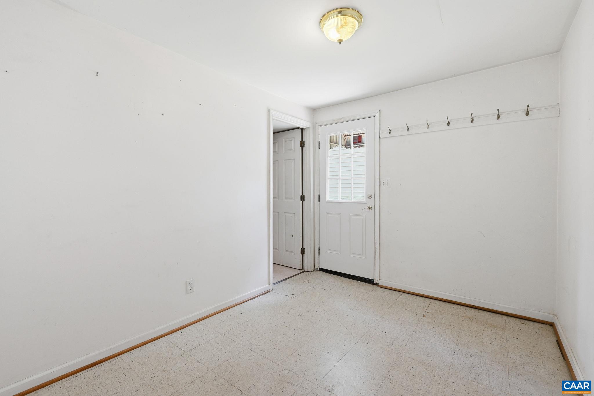 BELMONT - Residential