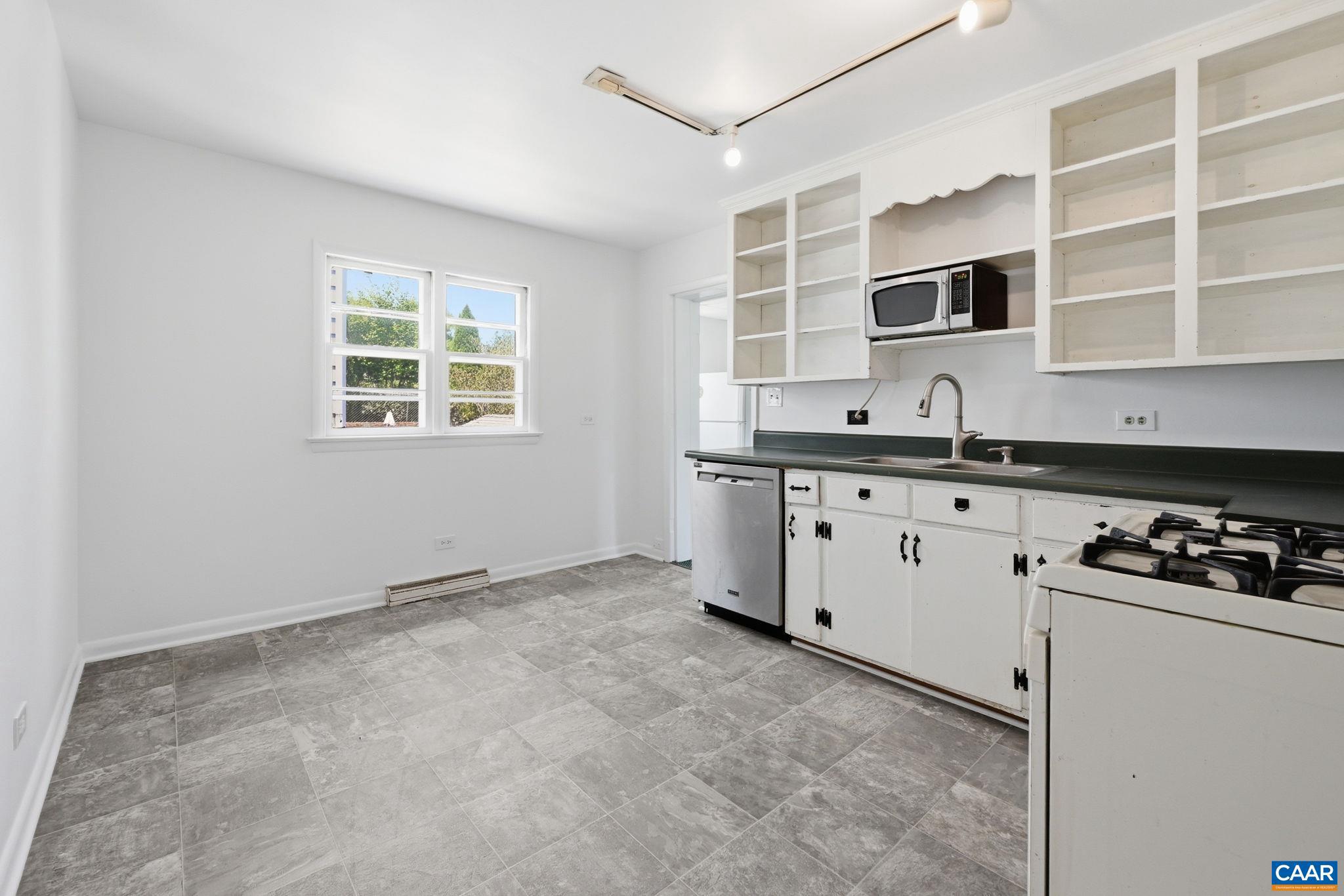 BELMONT - Residential
