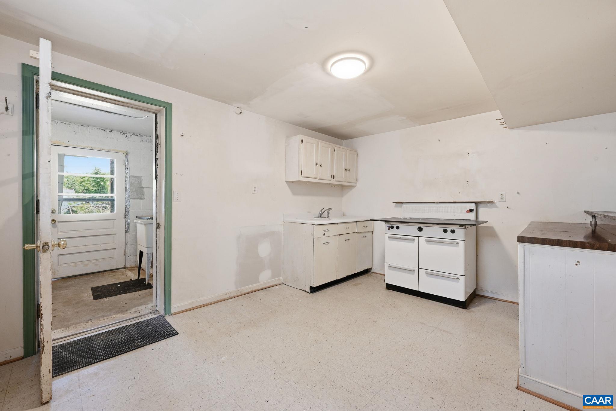 BELMONT - Residential