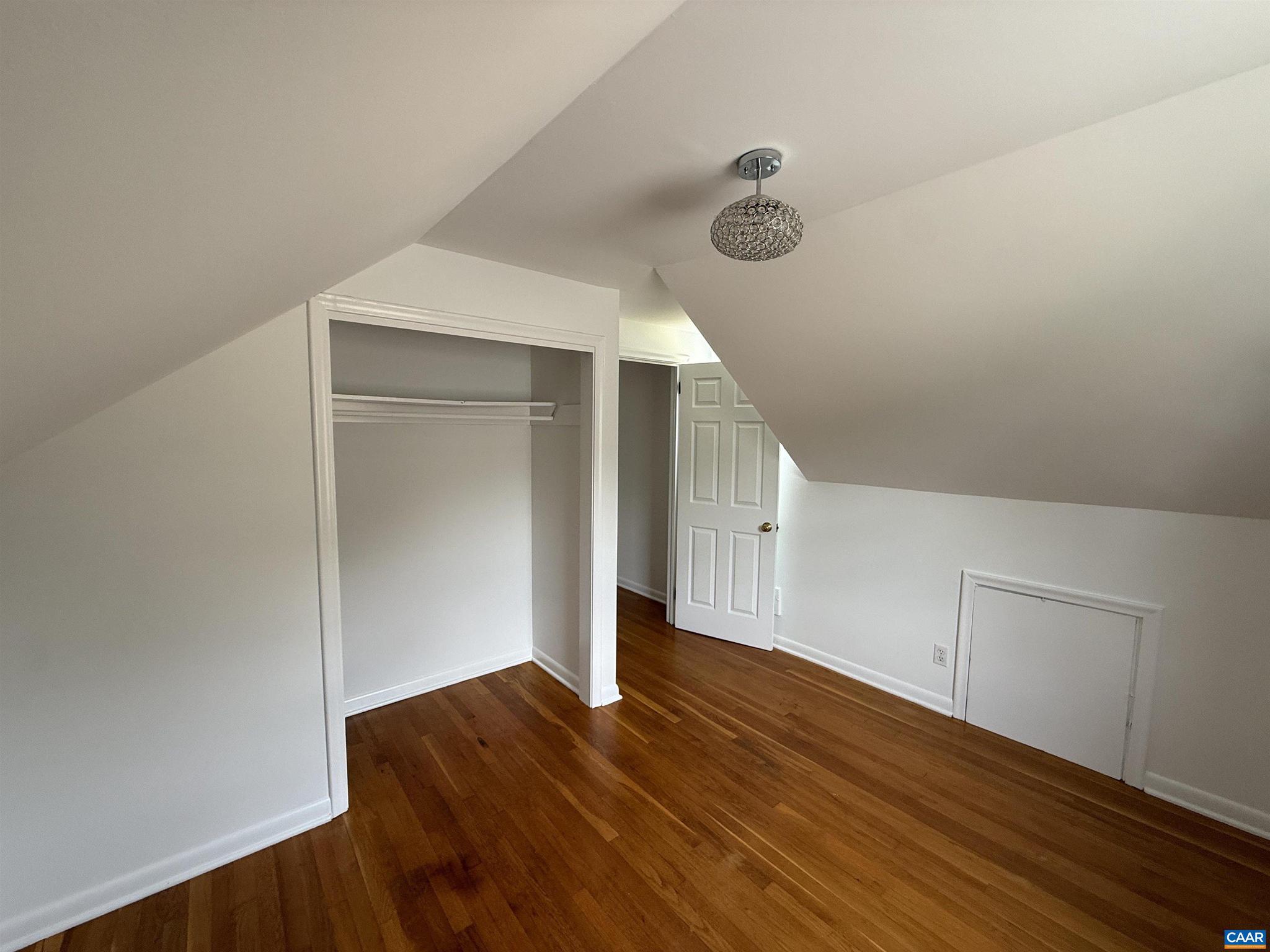 BELMONT - Residential