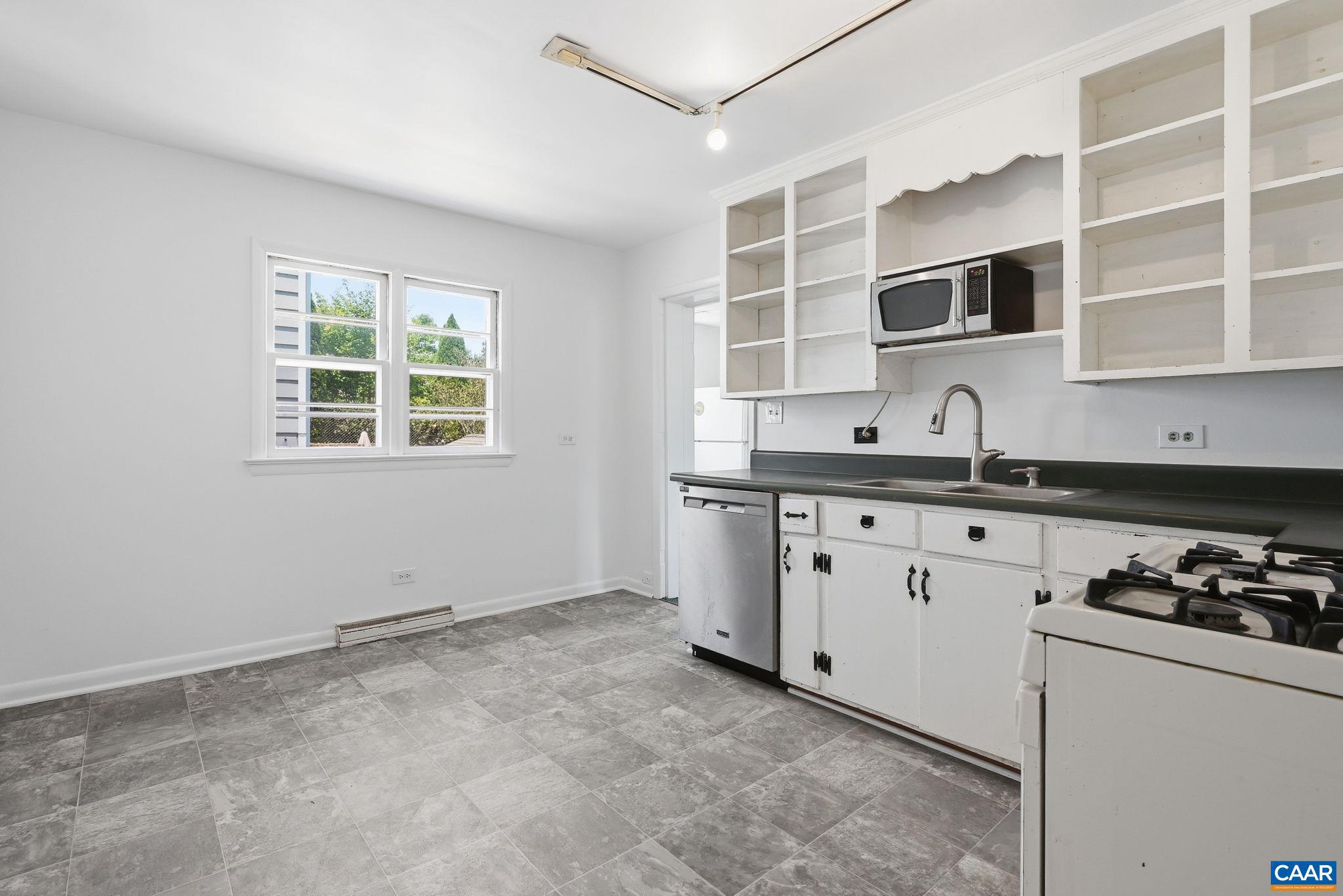 BELMONT - Residential