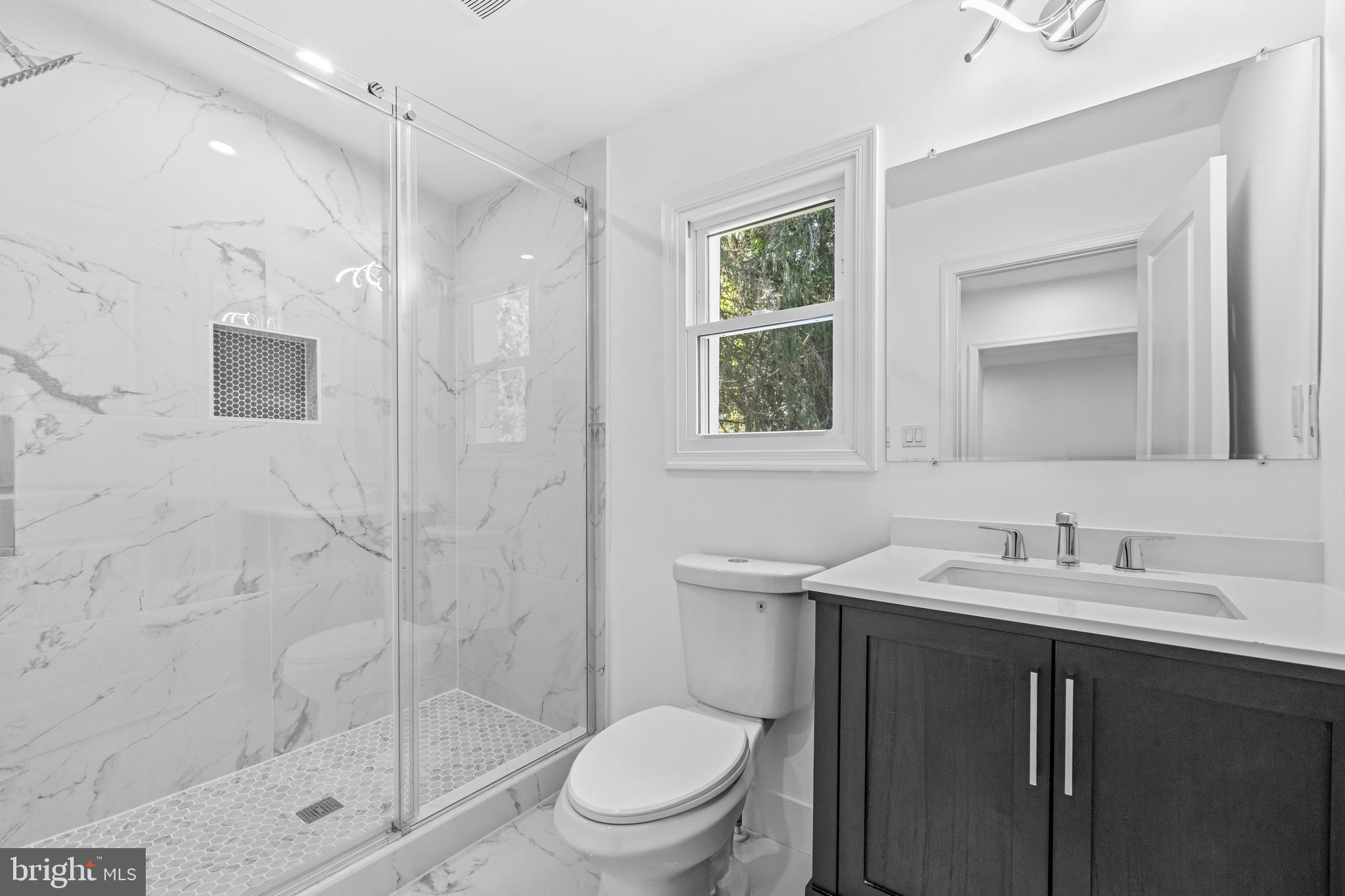 GLEN HILLS - Residential