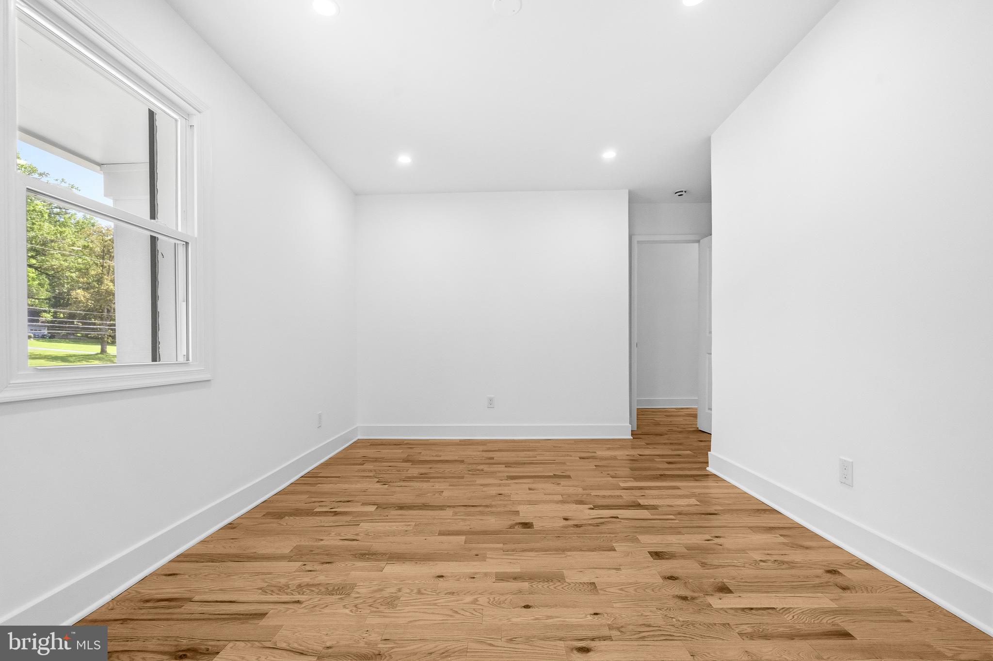 GLEN HILLS - Residential