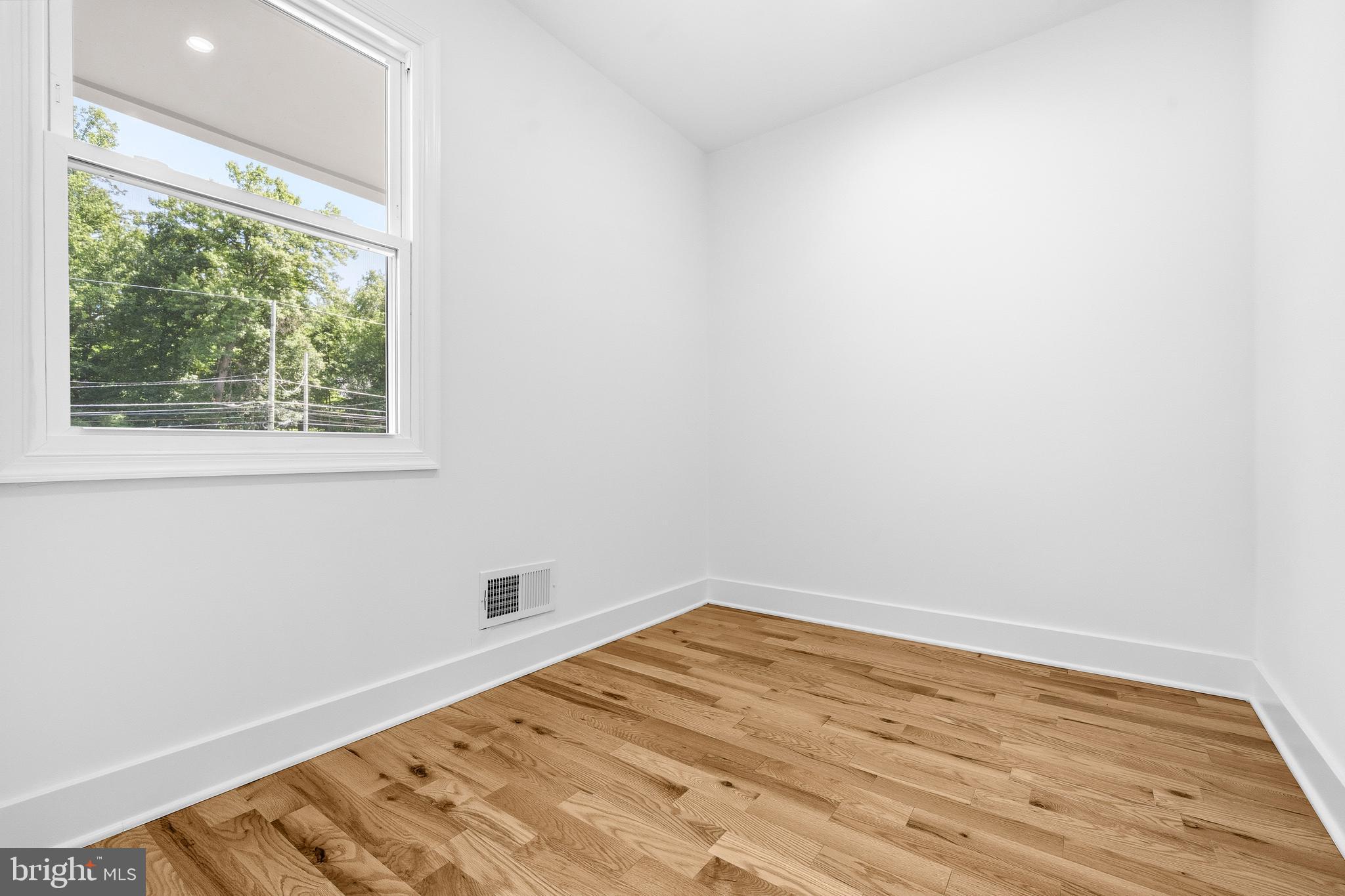 GLEN HILLS - Residential